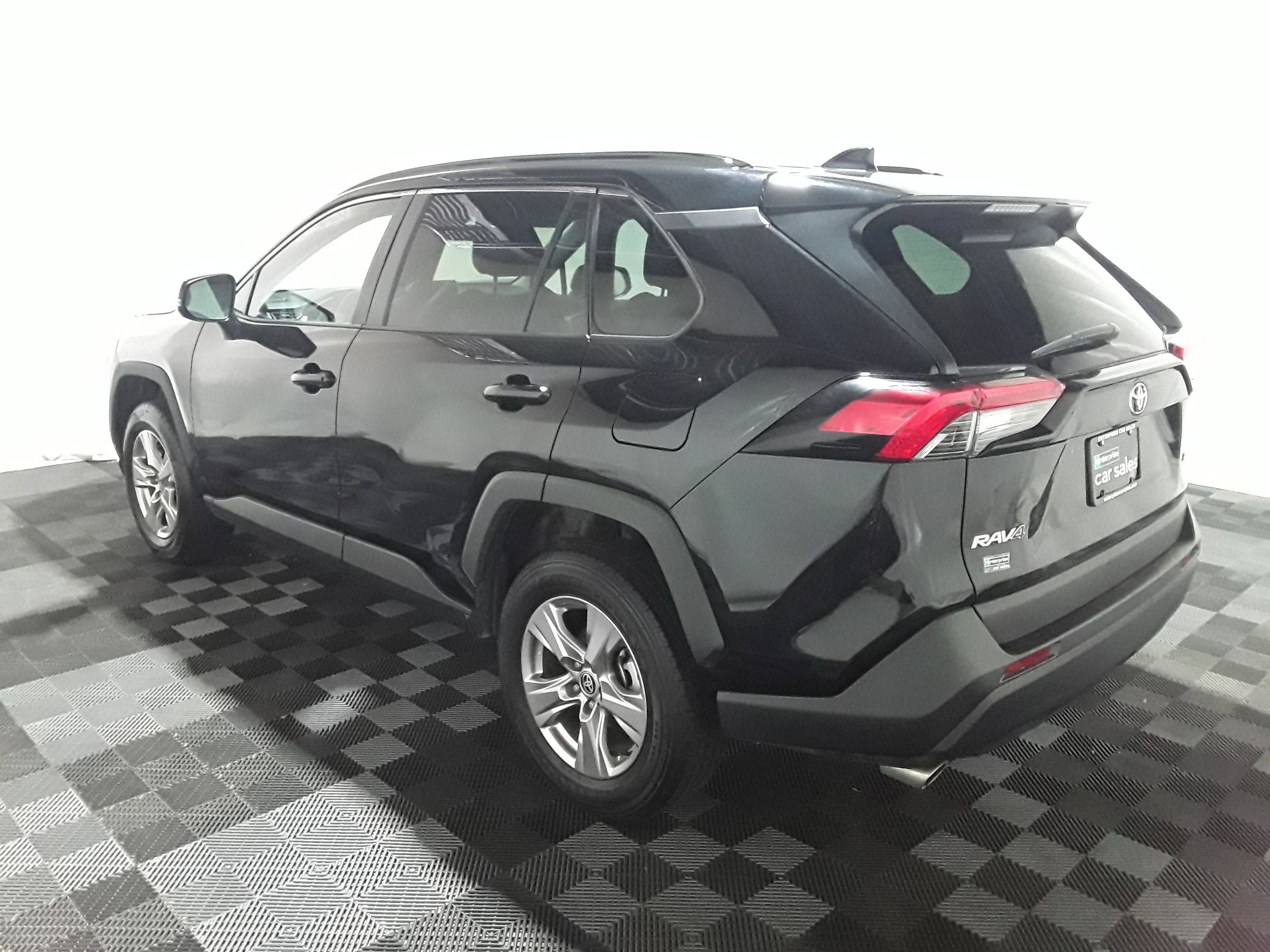 Image 5 of Used 2023 Toyota RAV4 XLE FWD