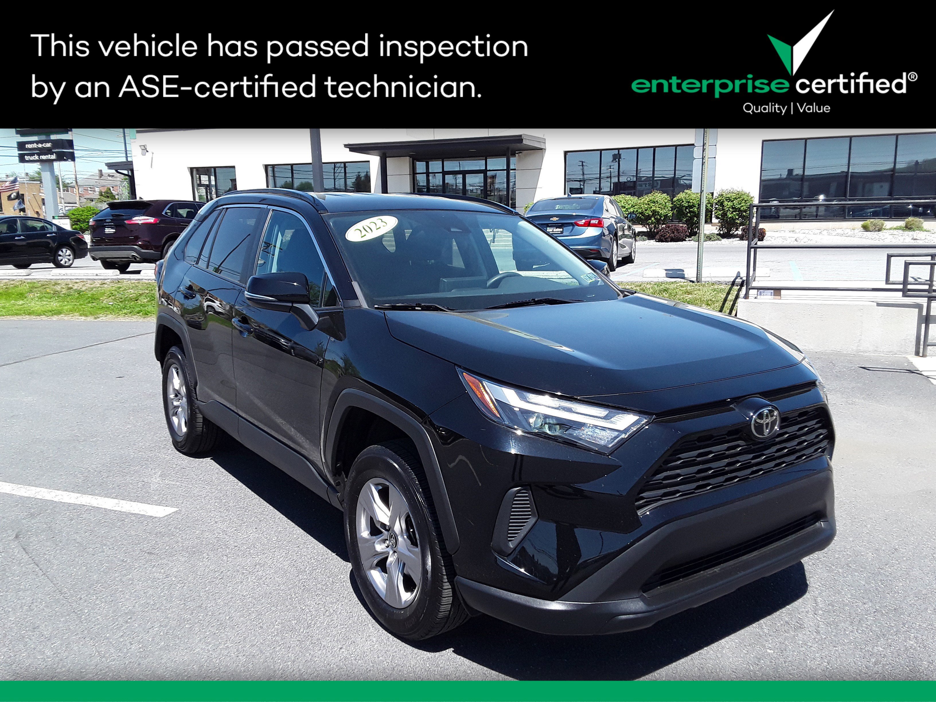 2023 Toyota RAV4 XLE FWD