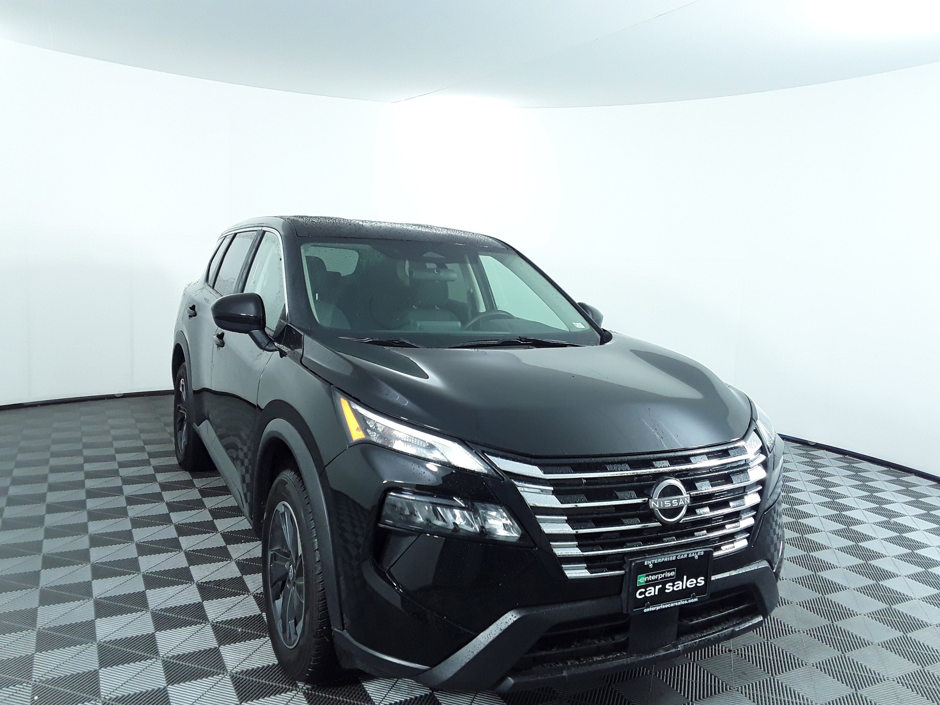 2024 Nissan Rogue FWD SV