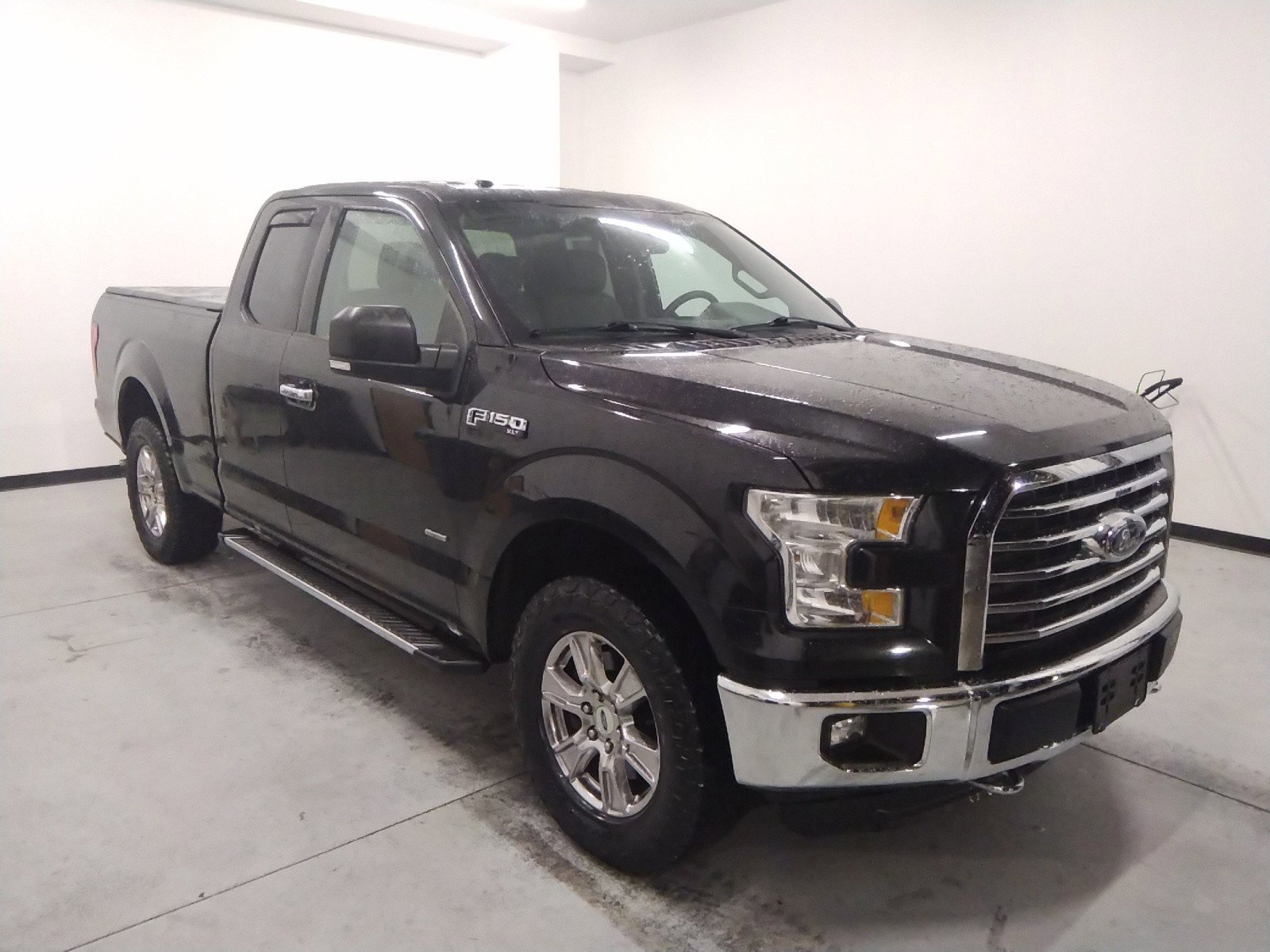 2015 Ford F-150 XL 4WD SuperCab 145