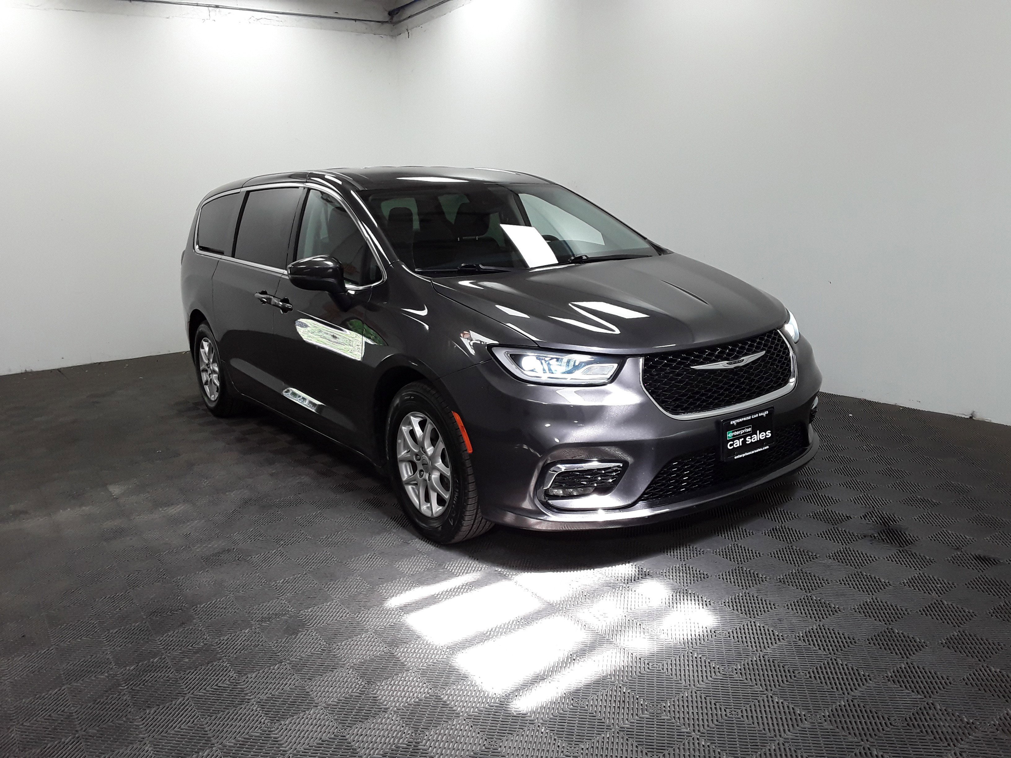2023 Chrysler Pacifica Touring L FWD