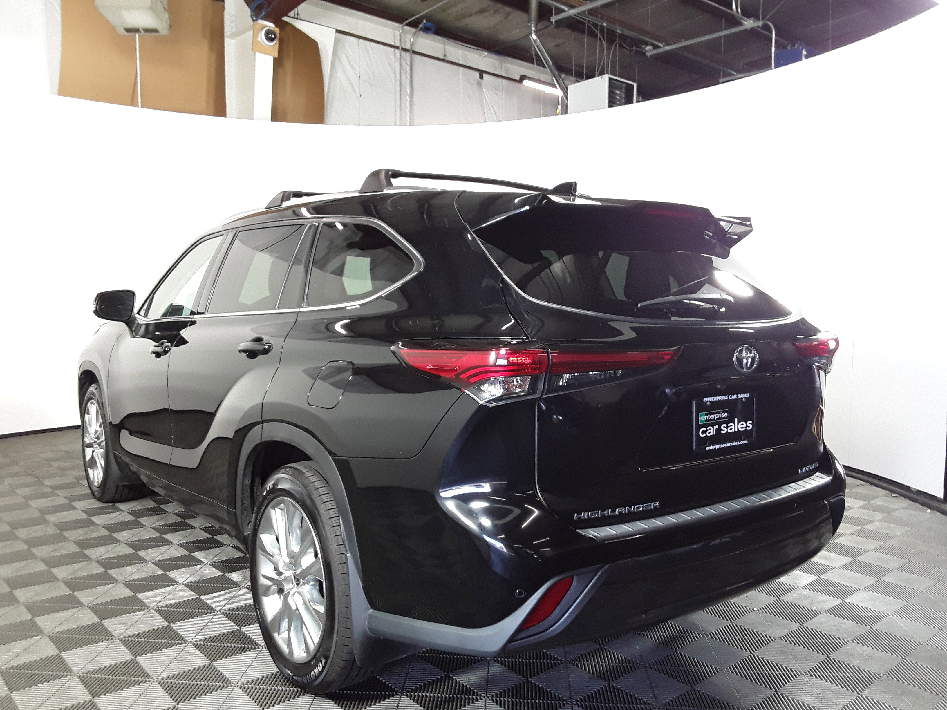 Image of Used 2023 Toyota Highlander Limited FWD