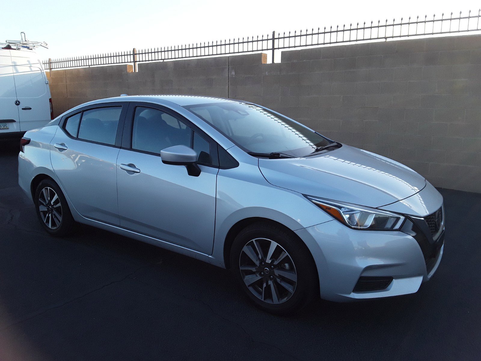 2022 Nissan Versa SV CVT