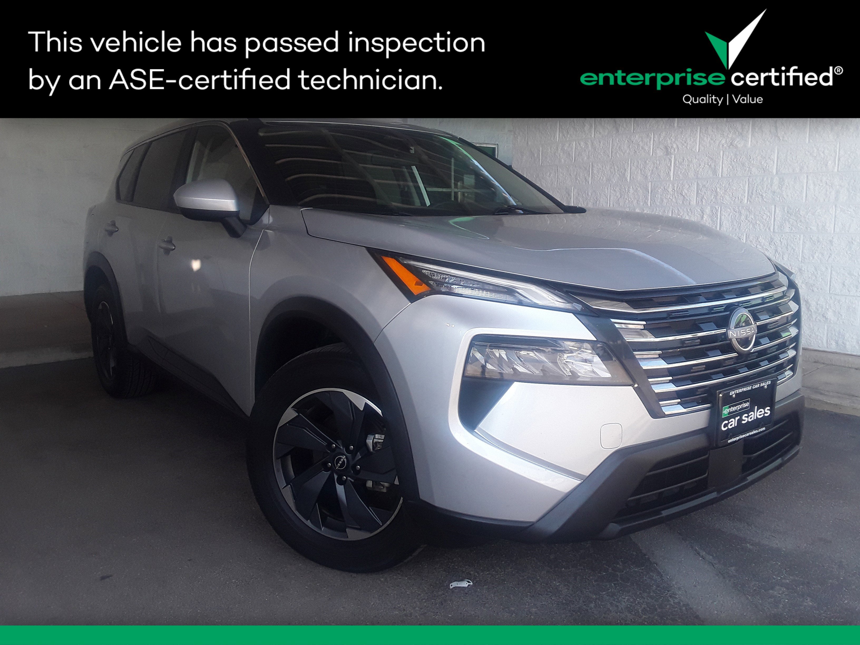 Used 2024 Nissan Rogue SV FWD