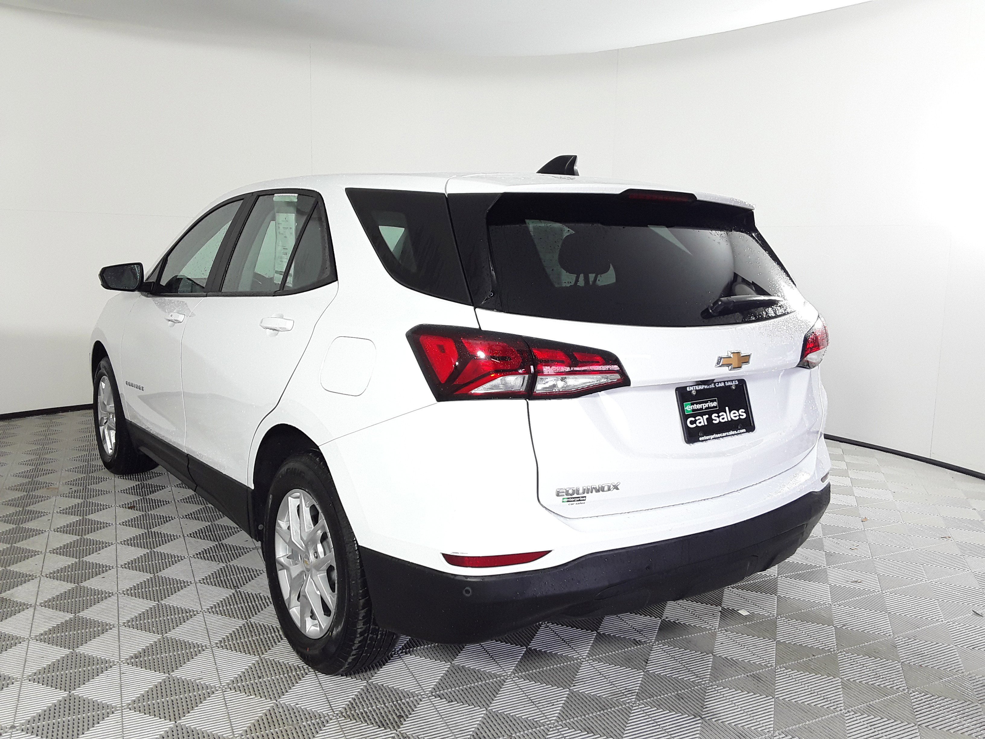 Image 5 of Used 2022 Chevrolet Equinox FWD 4dr LS w/1FL