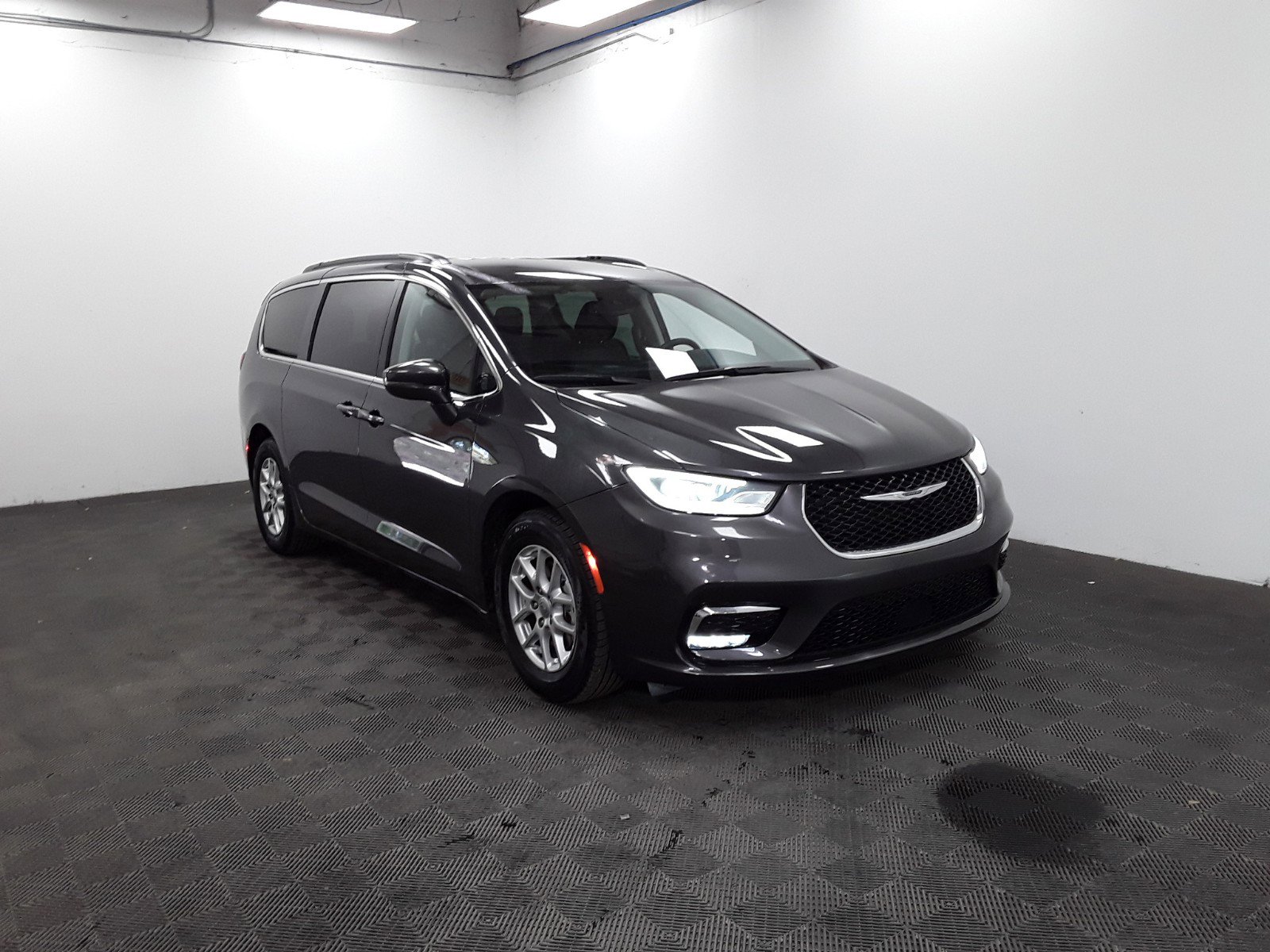 2022 Chrysler Pacifica Touring L FWD