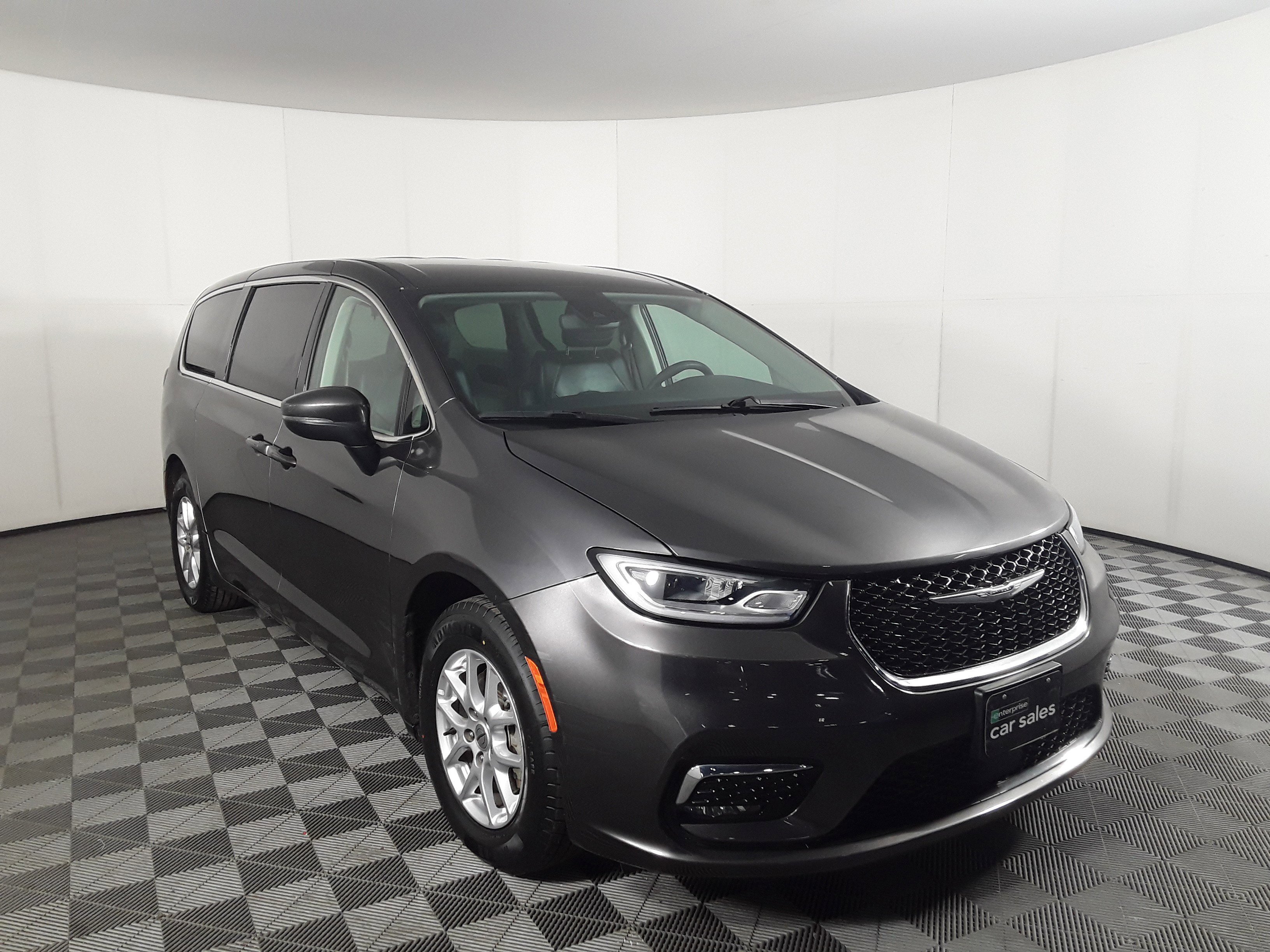 2023 Chrysler Pacifica Touring L FWD