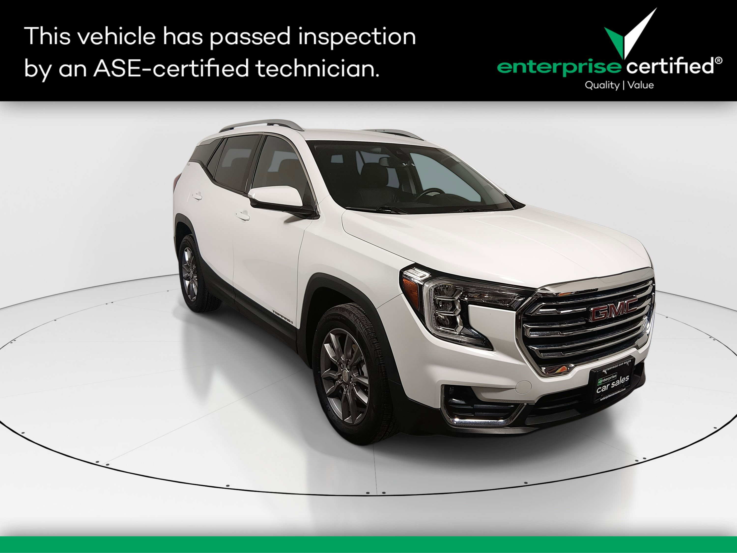 2024 GMC Terrain SLT's photo