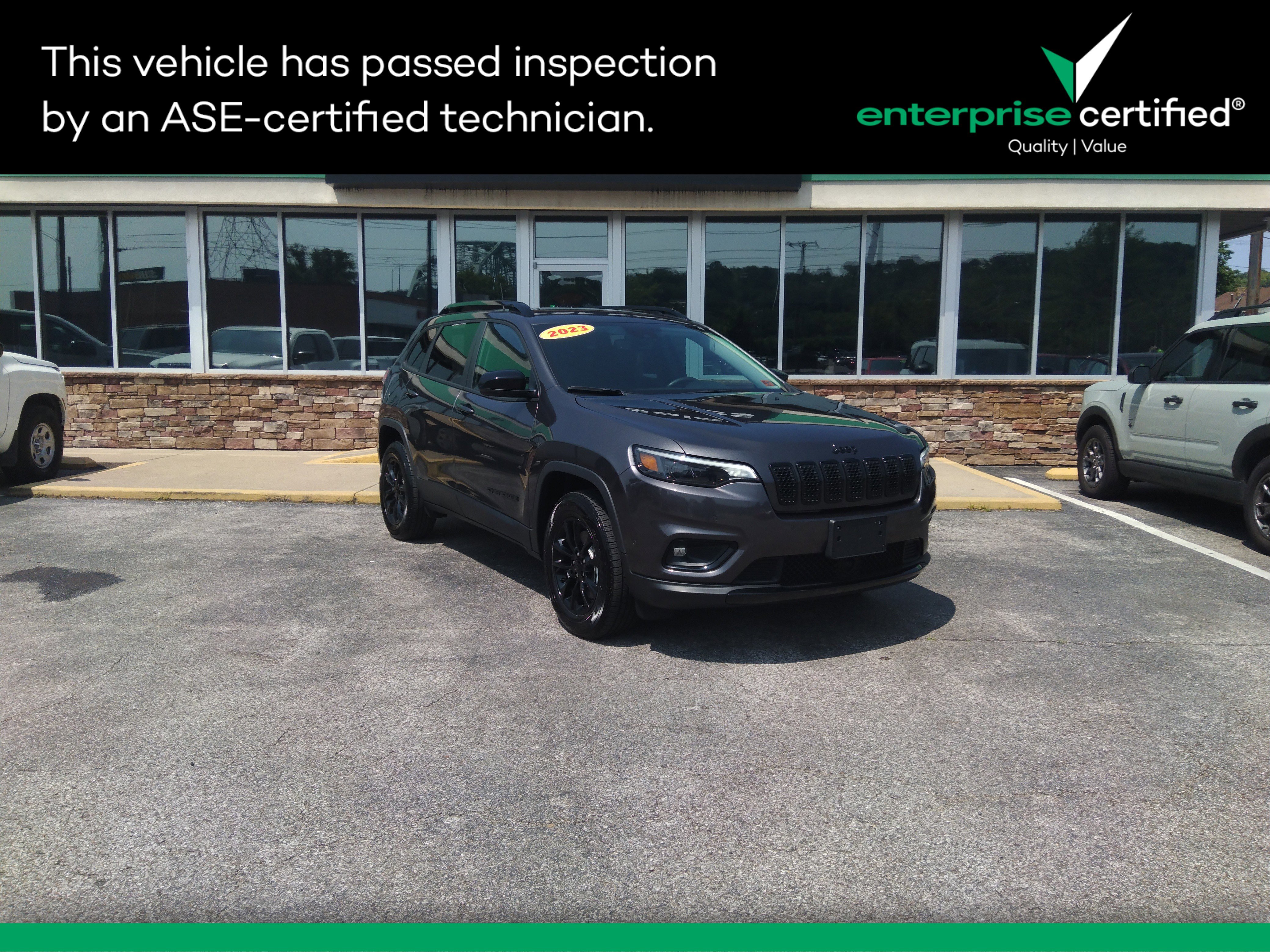 2023 Jeep Cherokee Altitude Lux 4x4