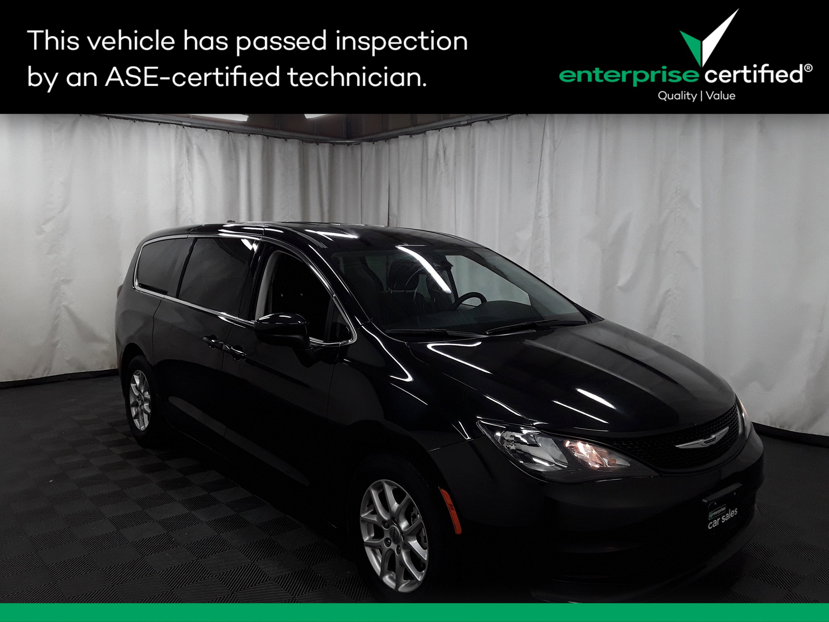 2023 Chrysler Voyager LX FWD