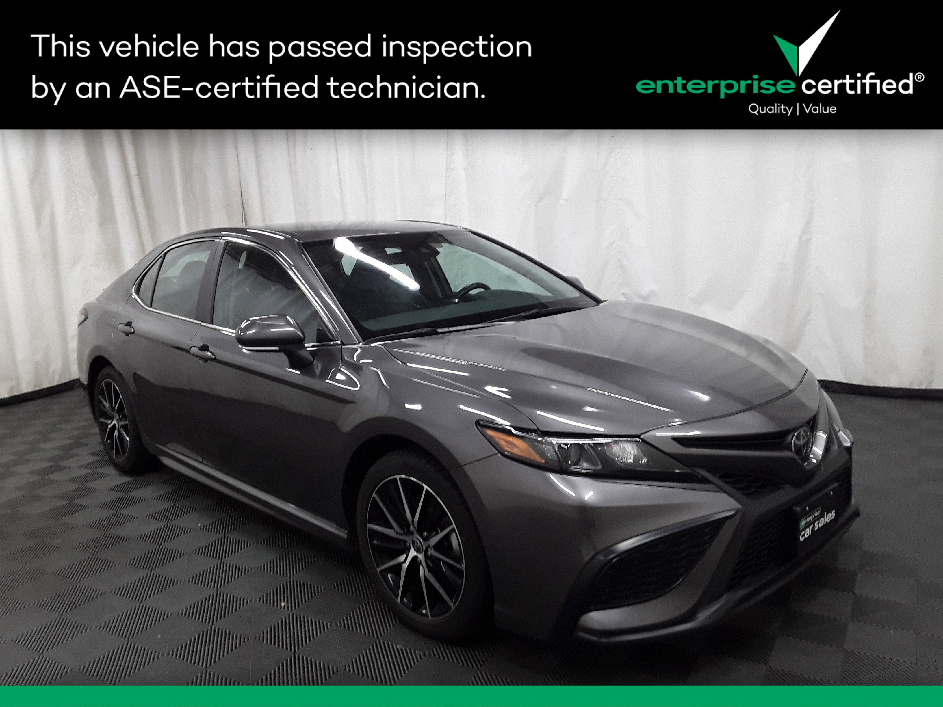 2023 Toyota Camry SE Auto