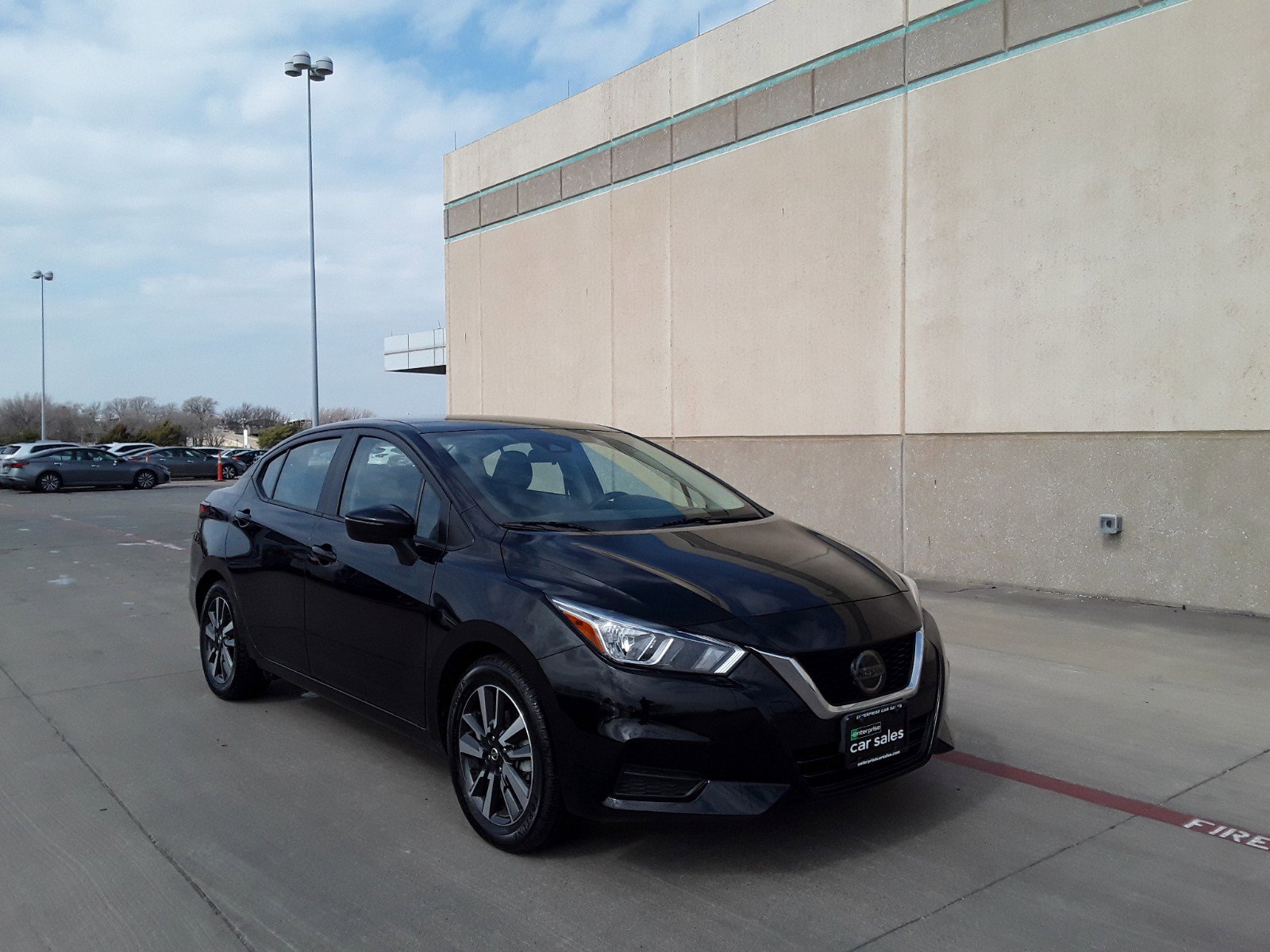 2021 Nissan Versa SV CVT