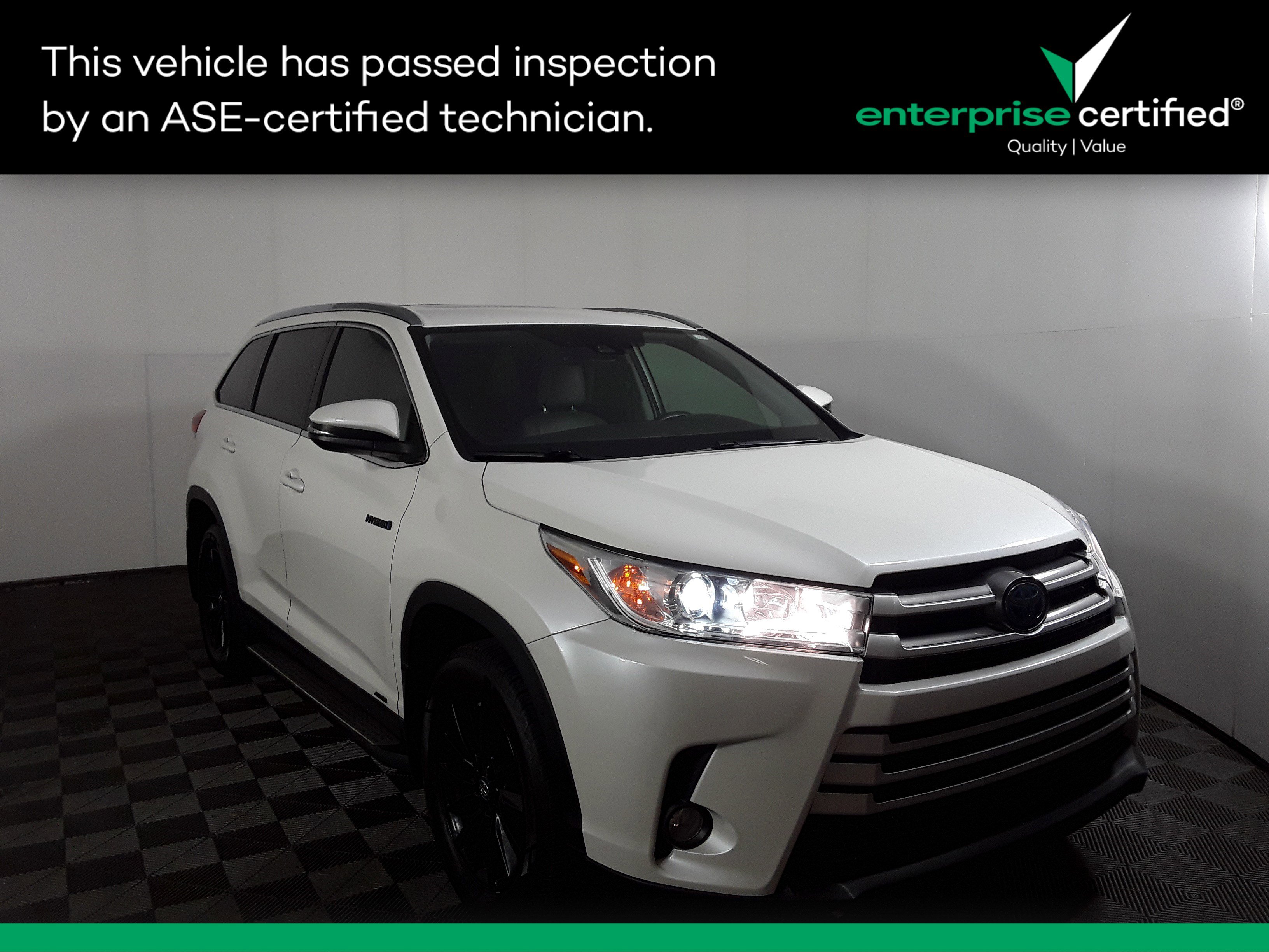 Used 2019 Toyota Highlander Hybrid XLE V6 AWD