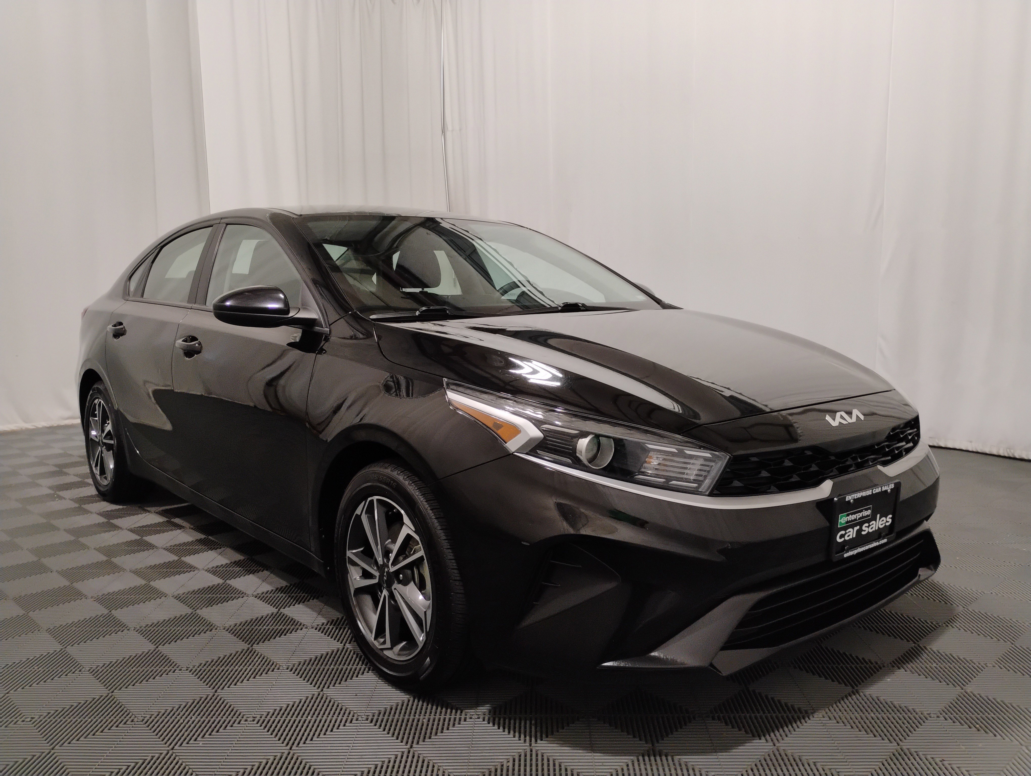 2023 Kia Forte LXS IVT
