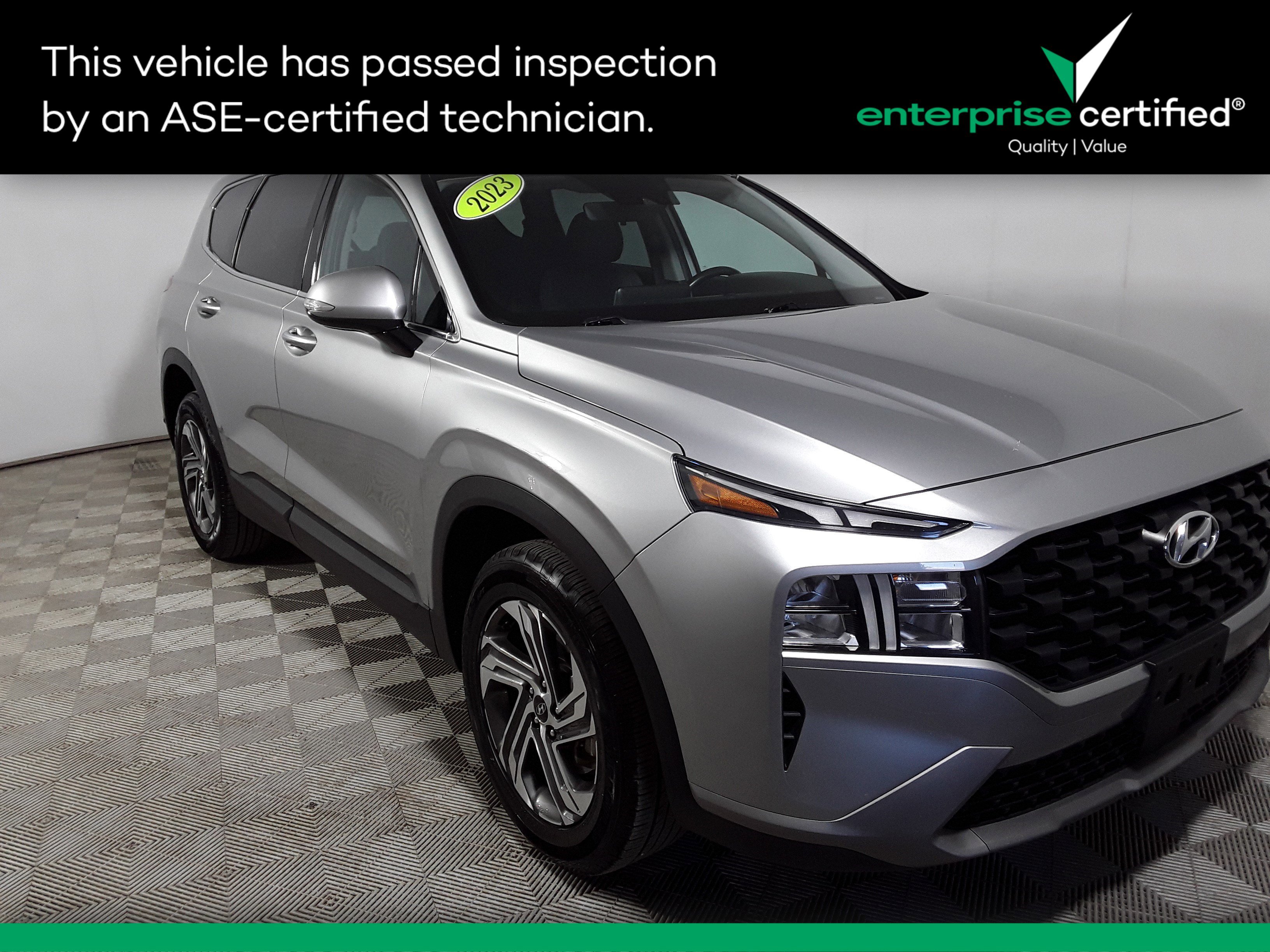 2023 Hyundai Santa Fe SEL's photo