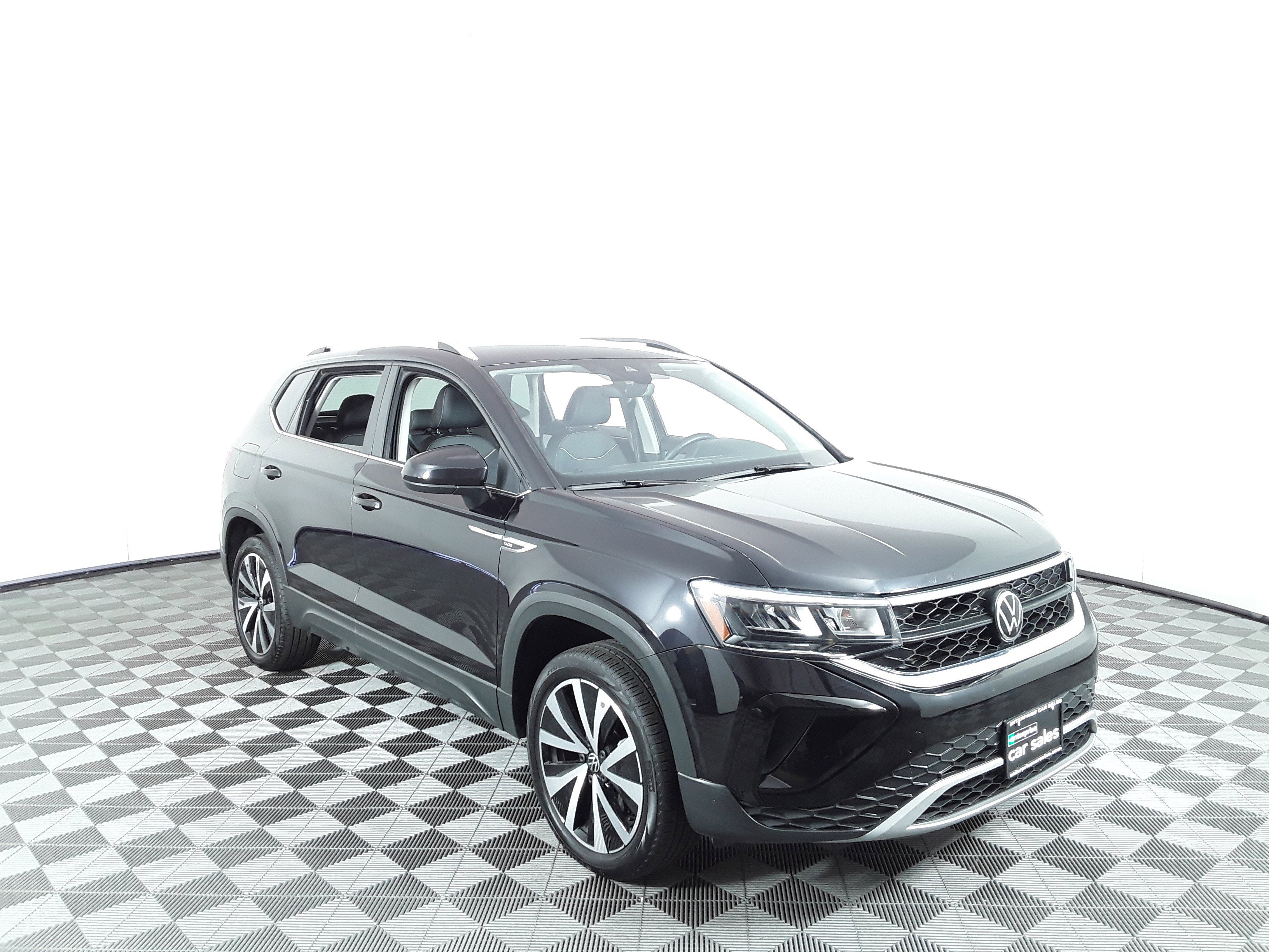 2024 Volkswagen Taos SE FWD
