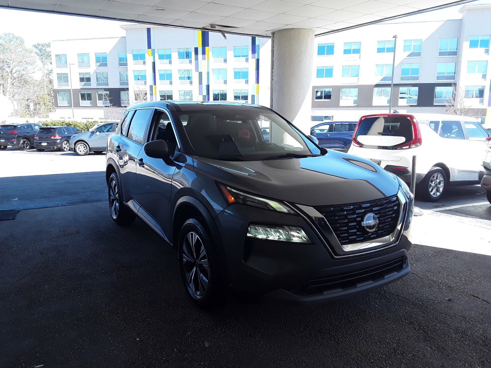 2022 Nissan Rogue FWD SV