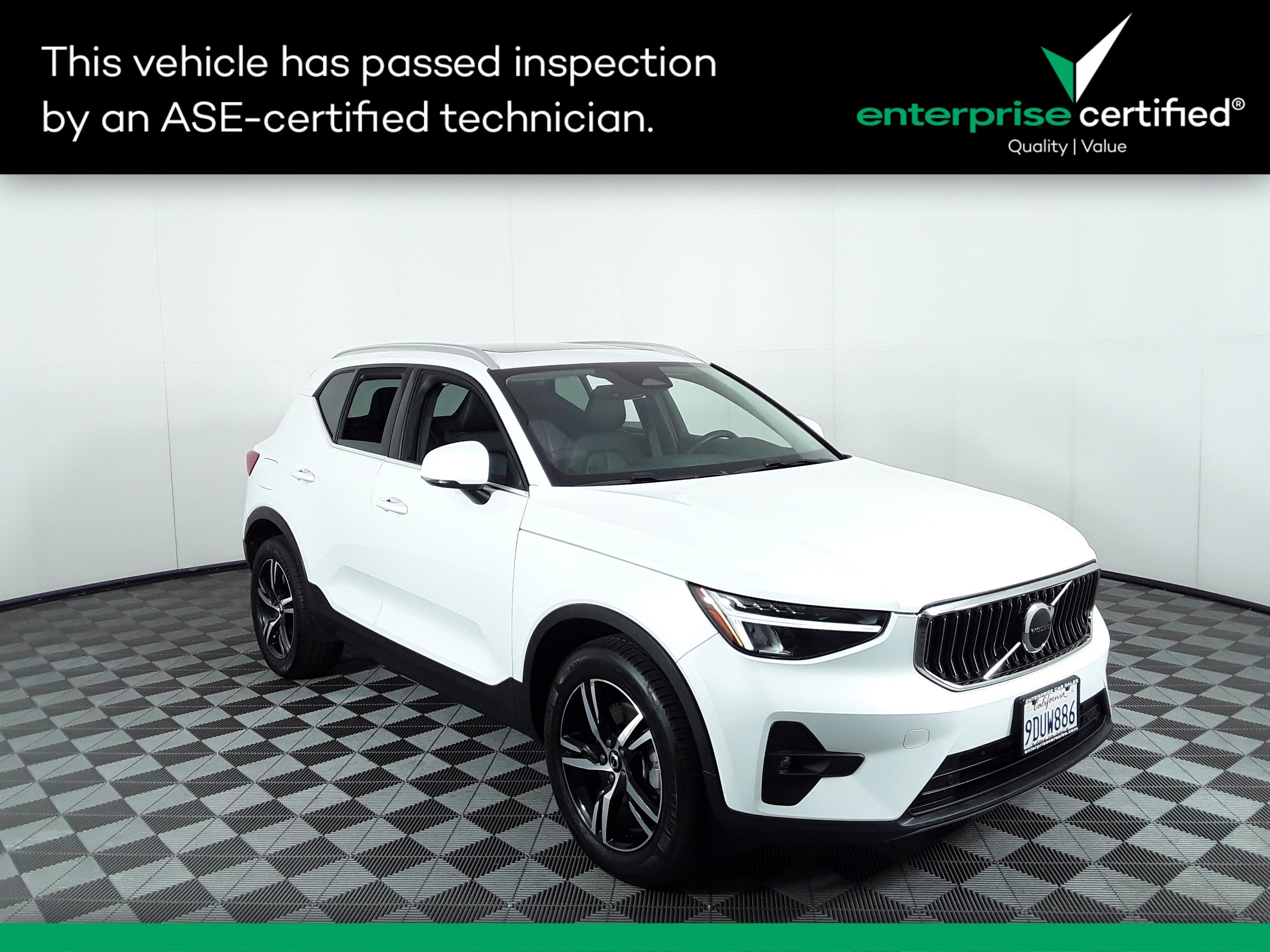 Used 2023 Volvo XC40 B5 AWD Plus Bright Theme