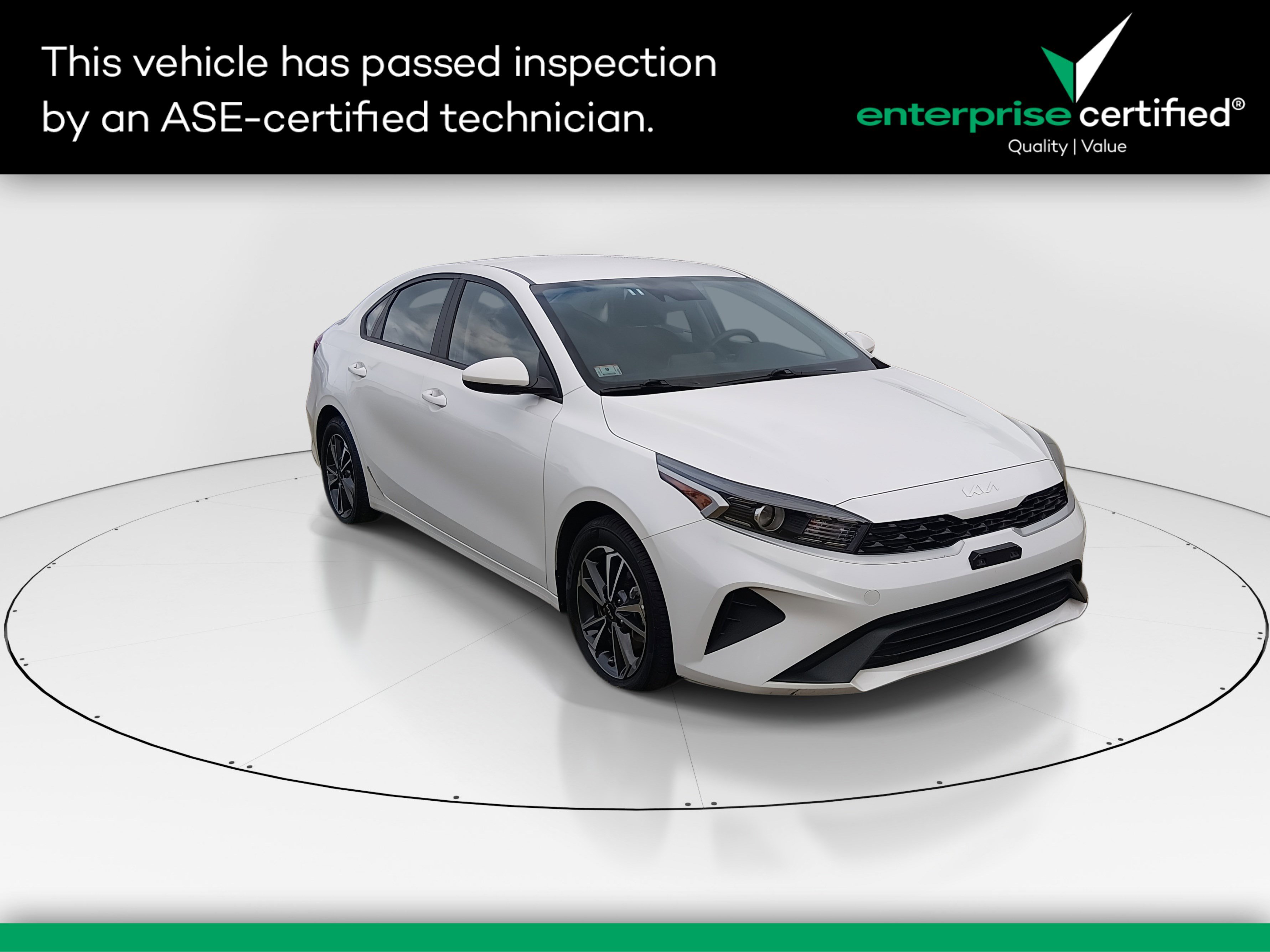 2023 Kia Forte LXS's photo