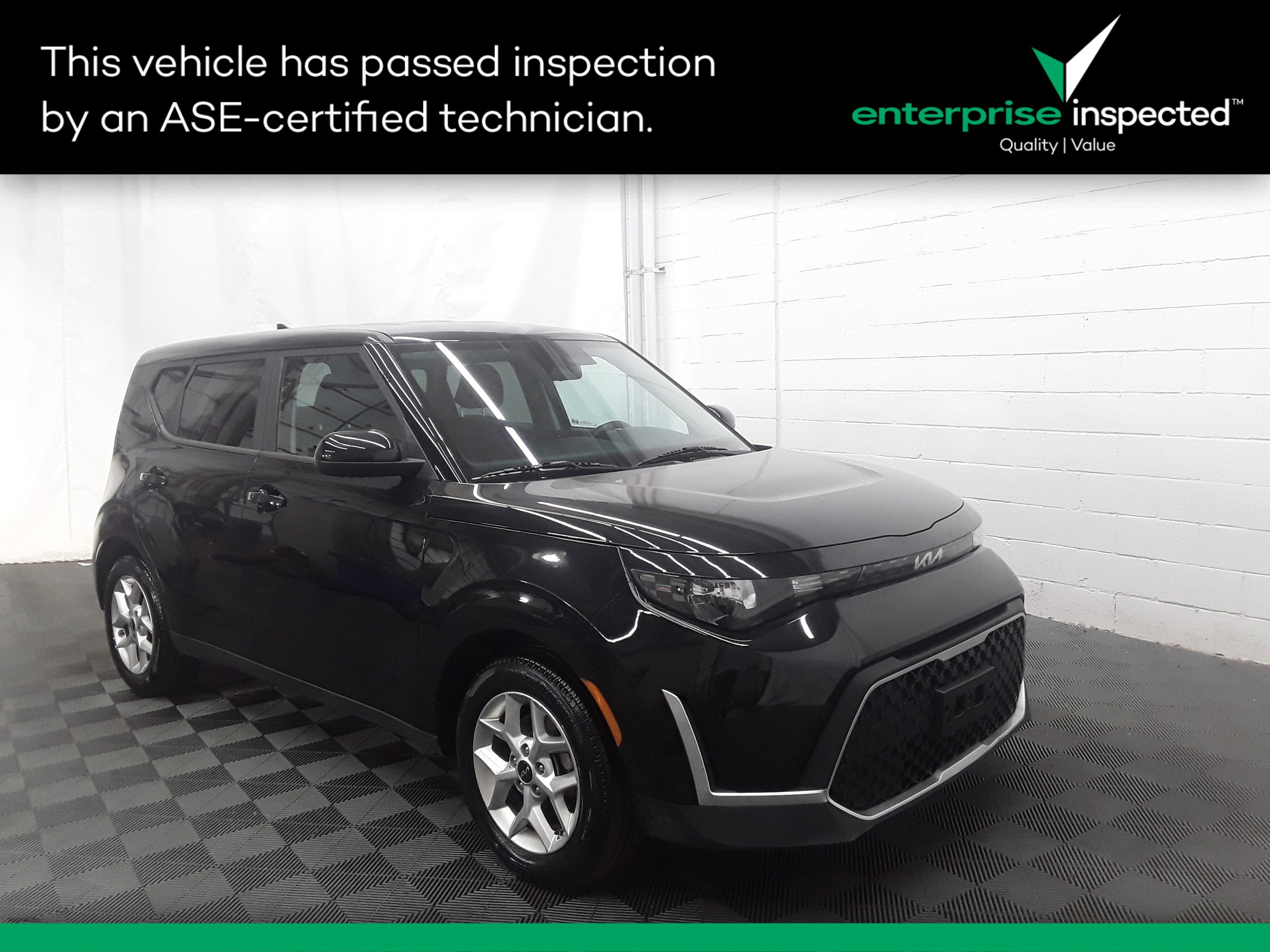 Used 2023 Kia Soul LX IVT