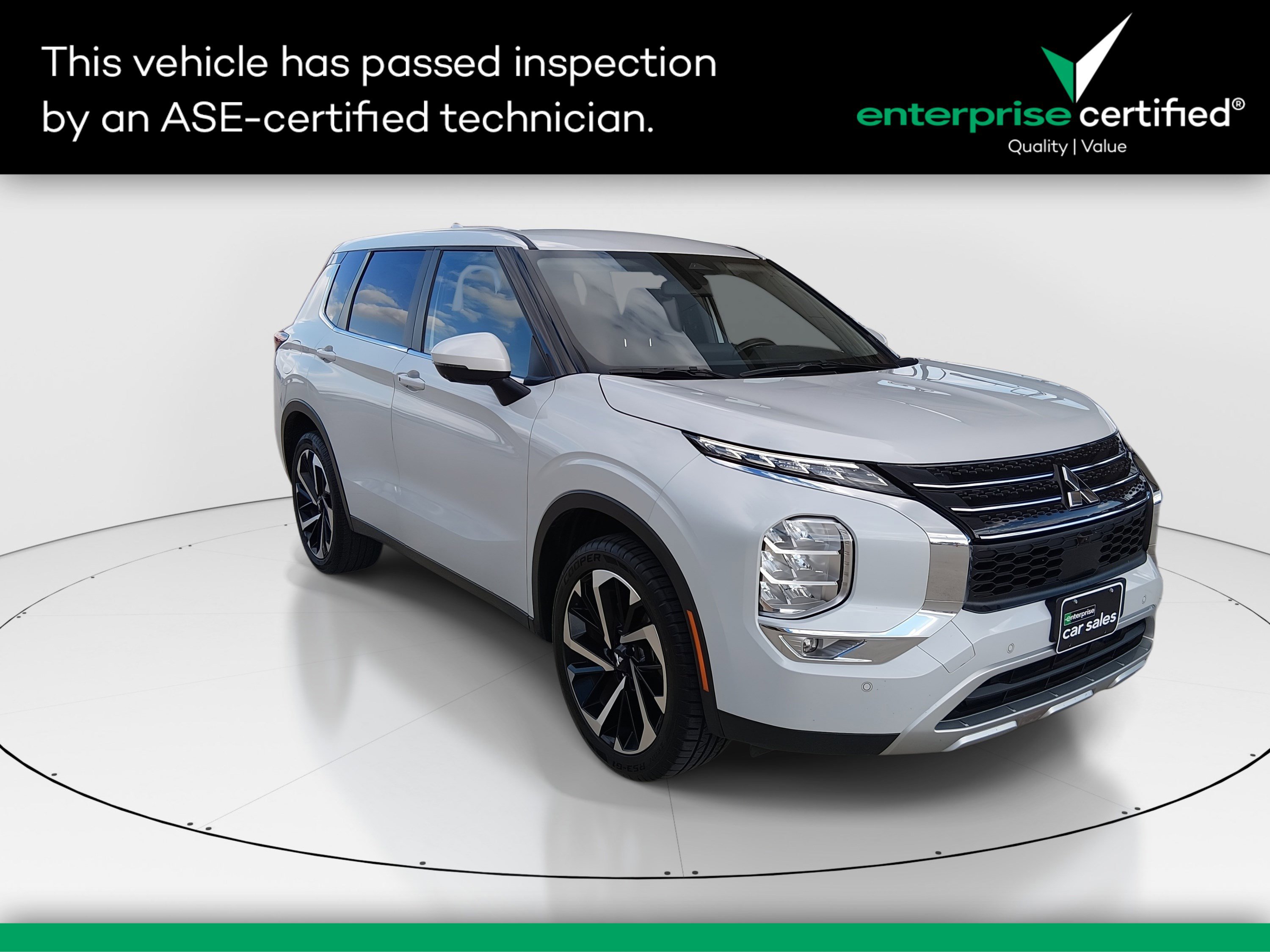 Used 2024 Mitsubishi Outlander SE