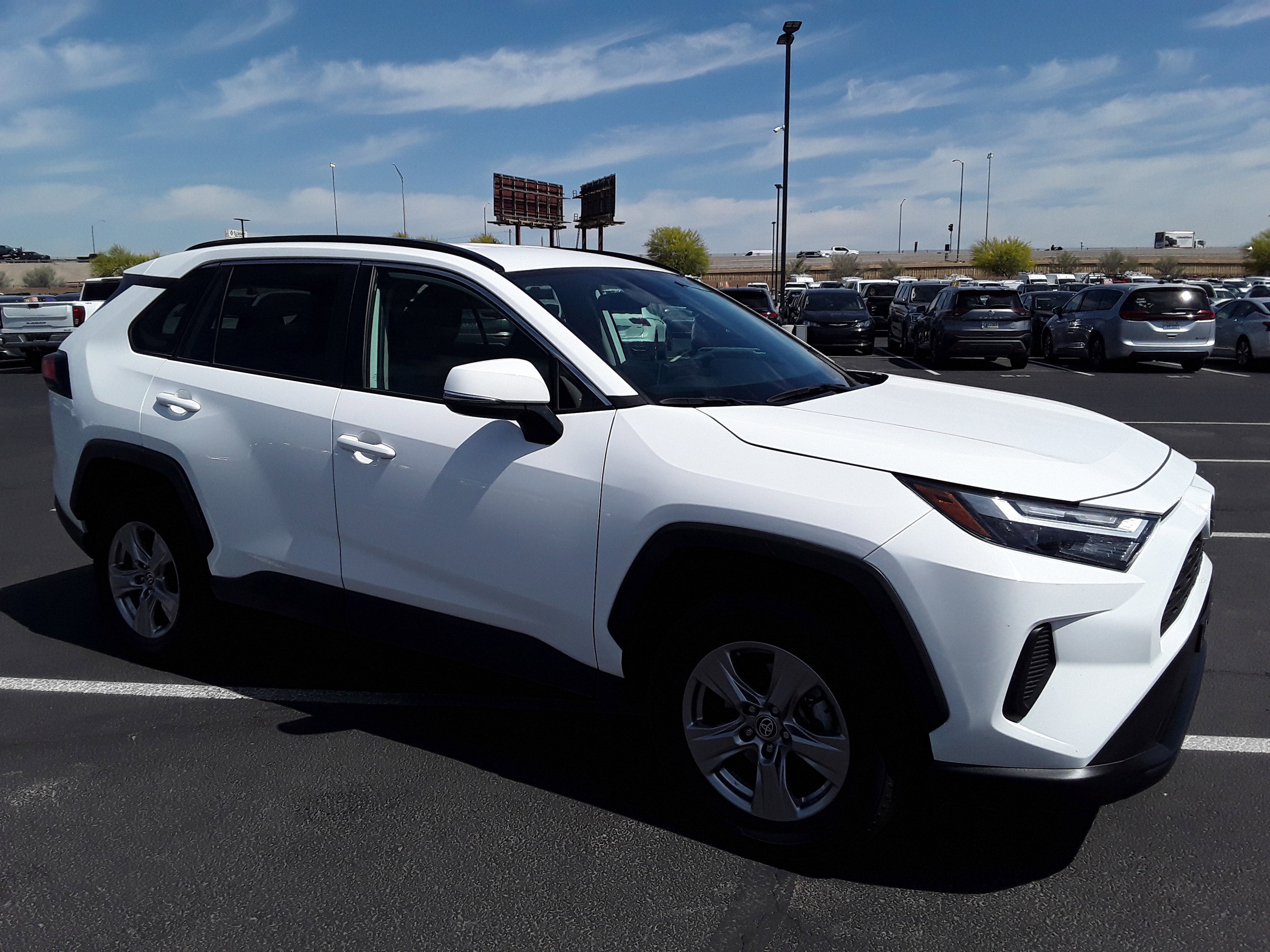 2023 Toyota RAV4 XLE AWD