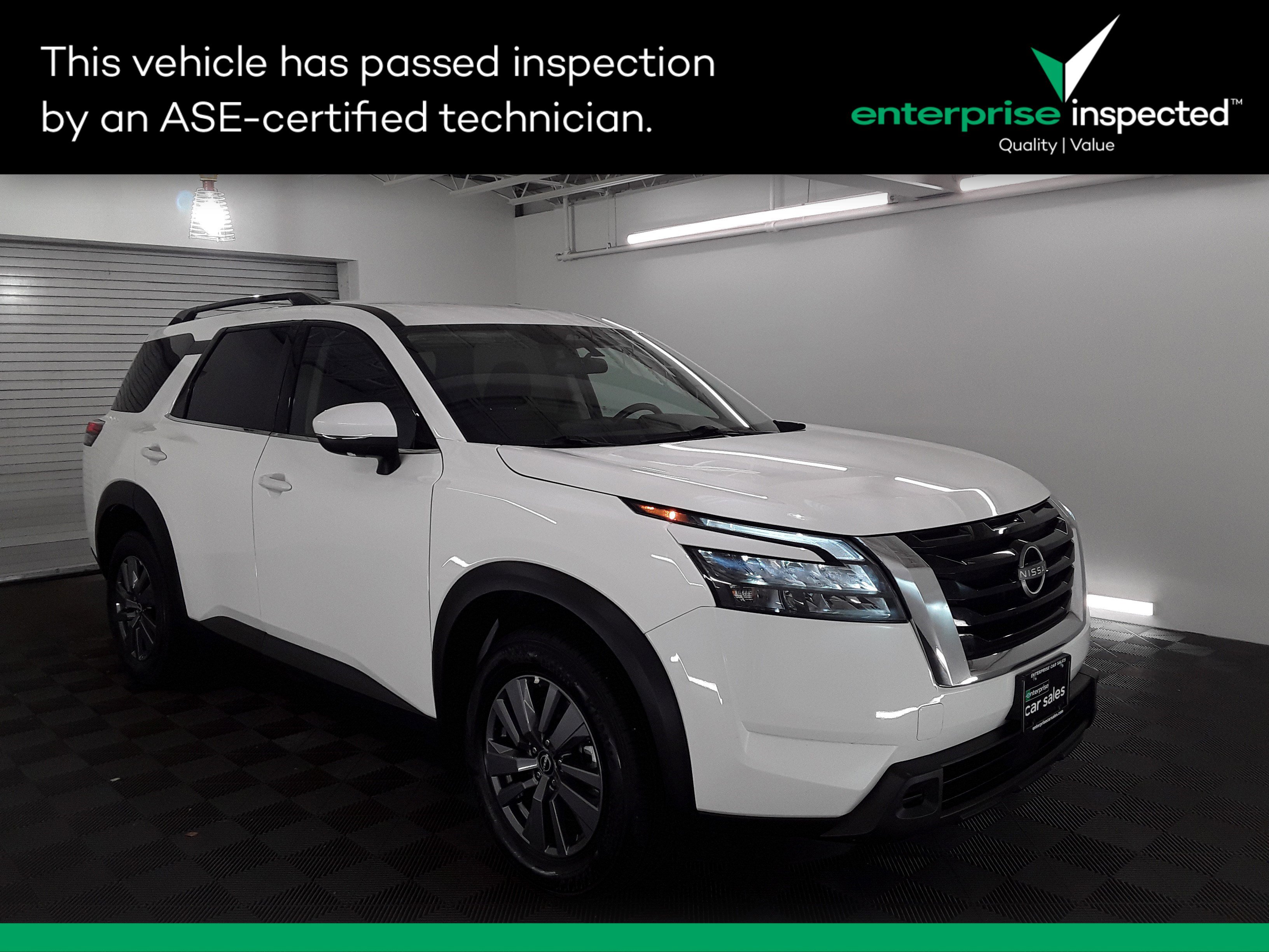 Used 2025 Nissan Pathfinder SV 4WD