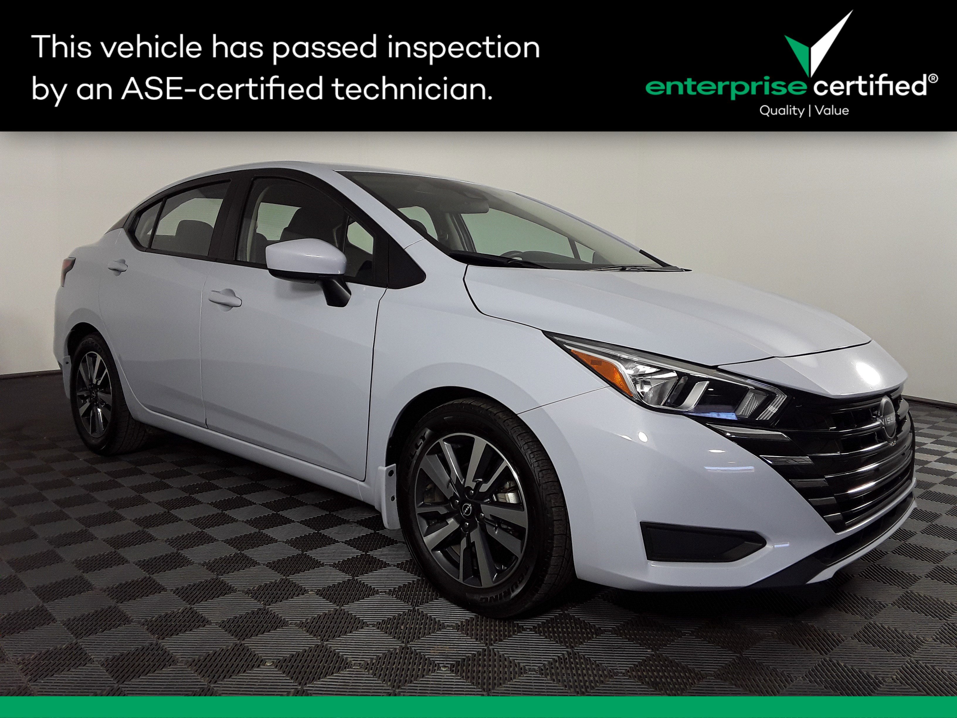 Used 2023 Nissan Versa SV CVT