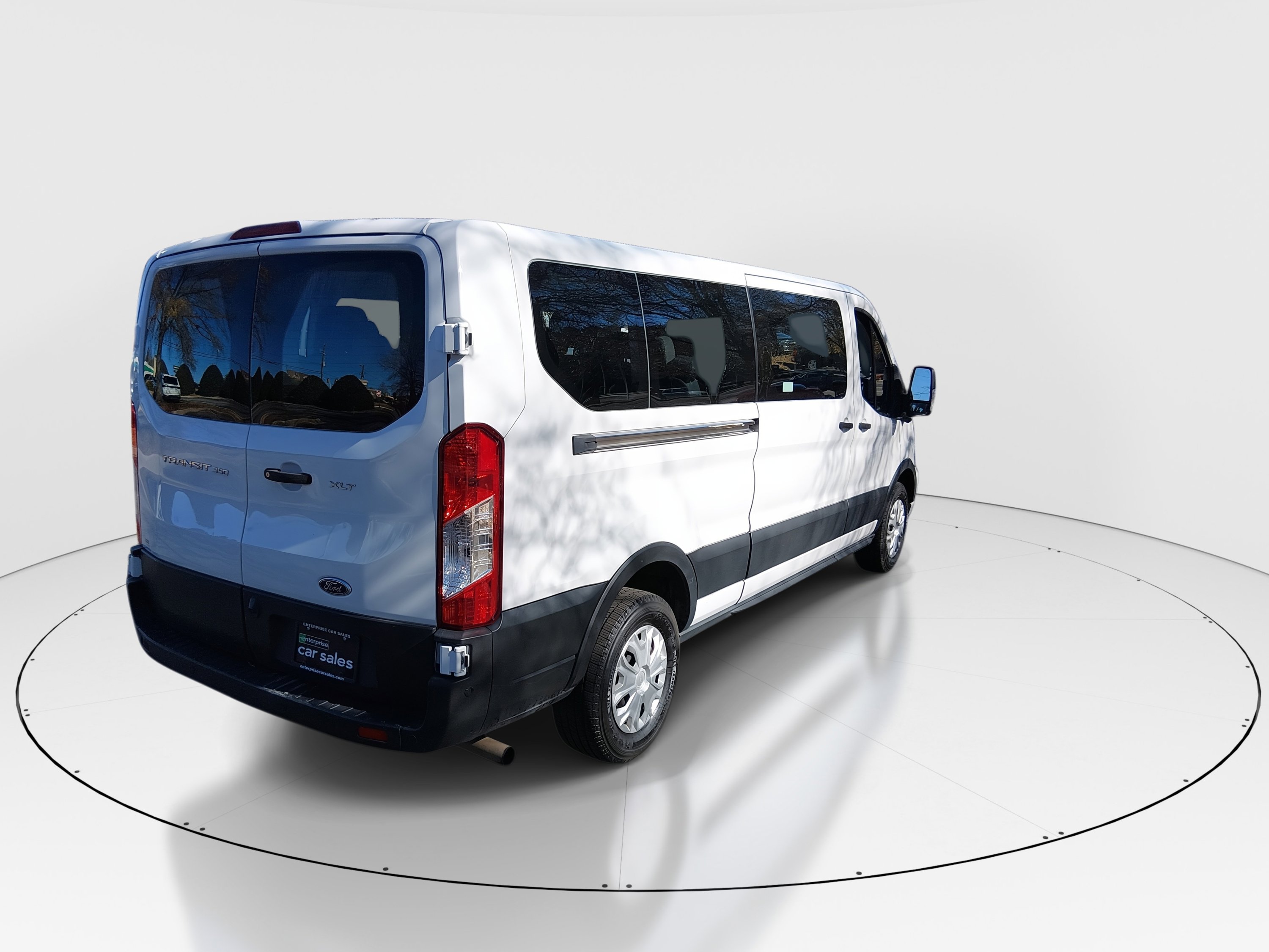 Image of Used 2023 Ford Transit Passenger Wagon T-350 148" Low Roof XLT RWD