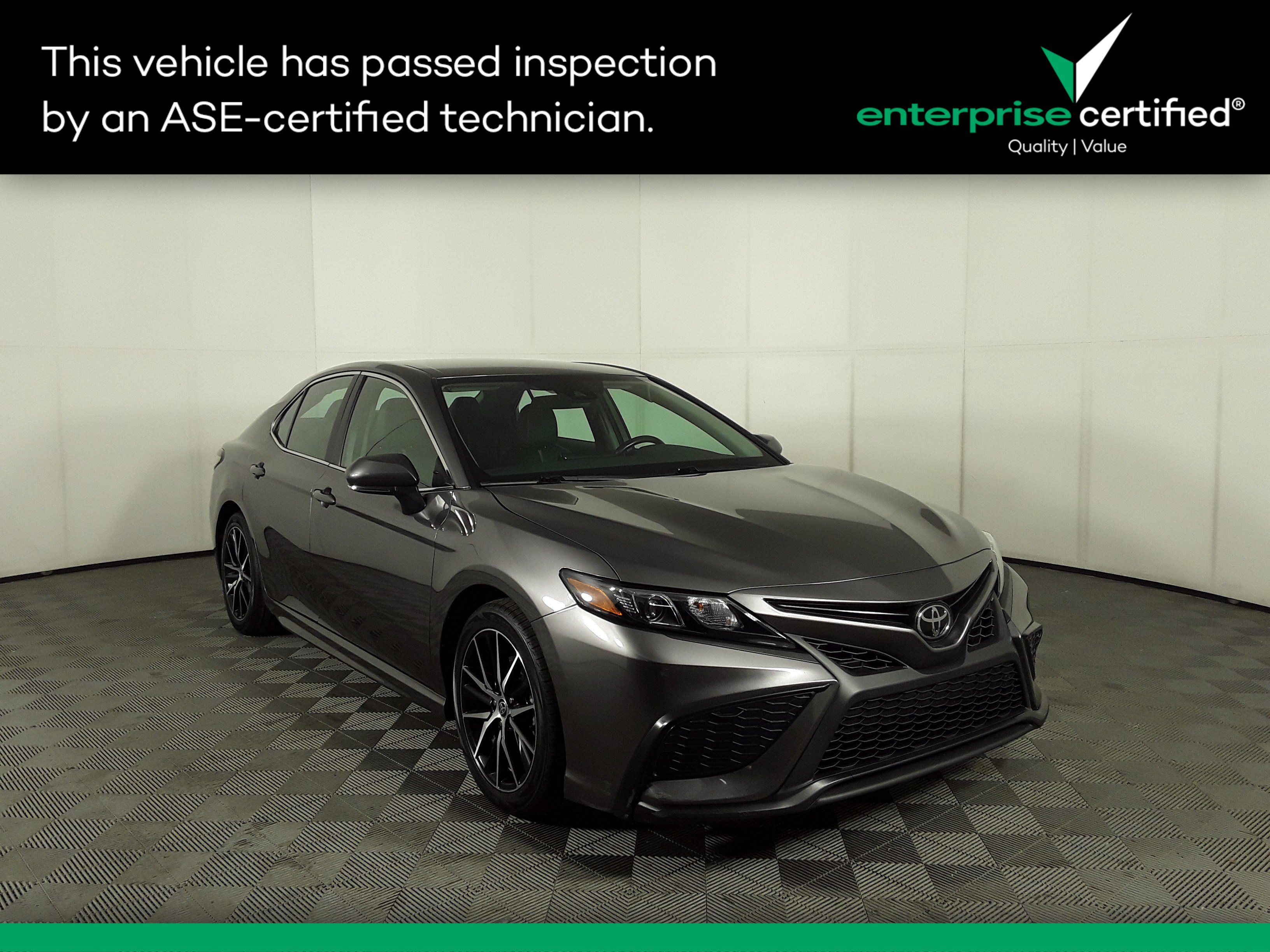 2023 Toyota Camry SE Auto