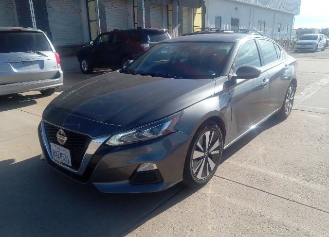 2022 Nissan Altima 2.5 SV Sedan