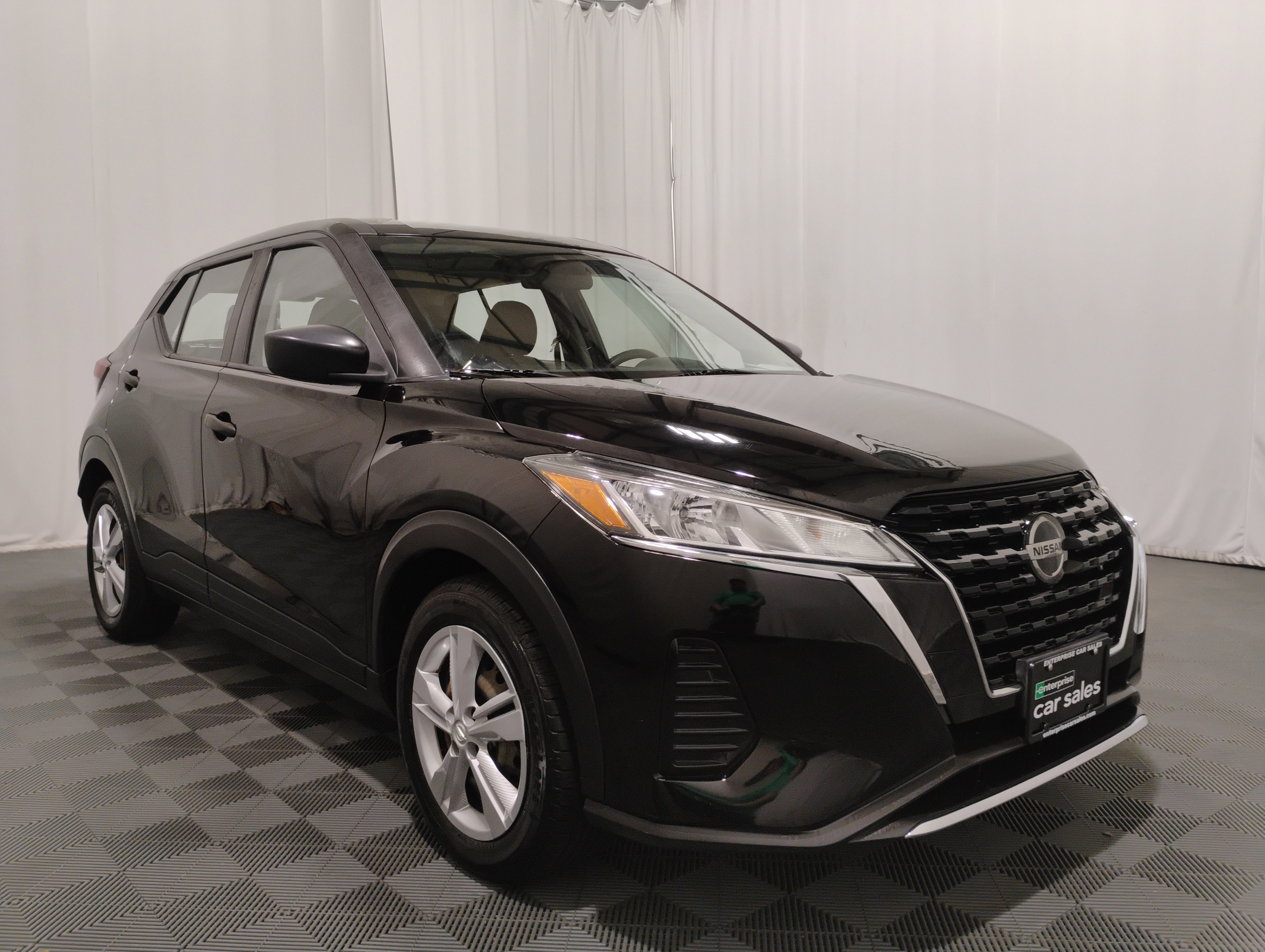 Used 2021 Nissan Kicks S FWD