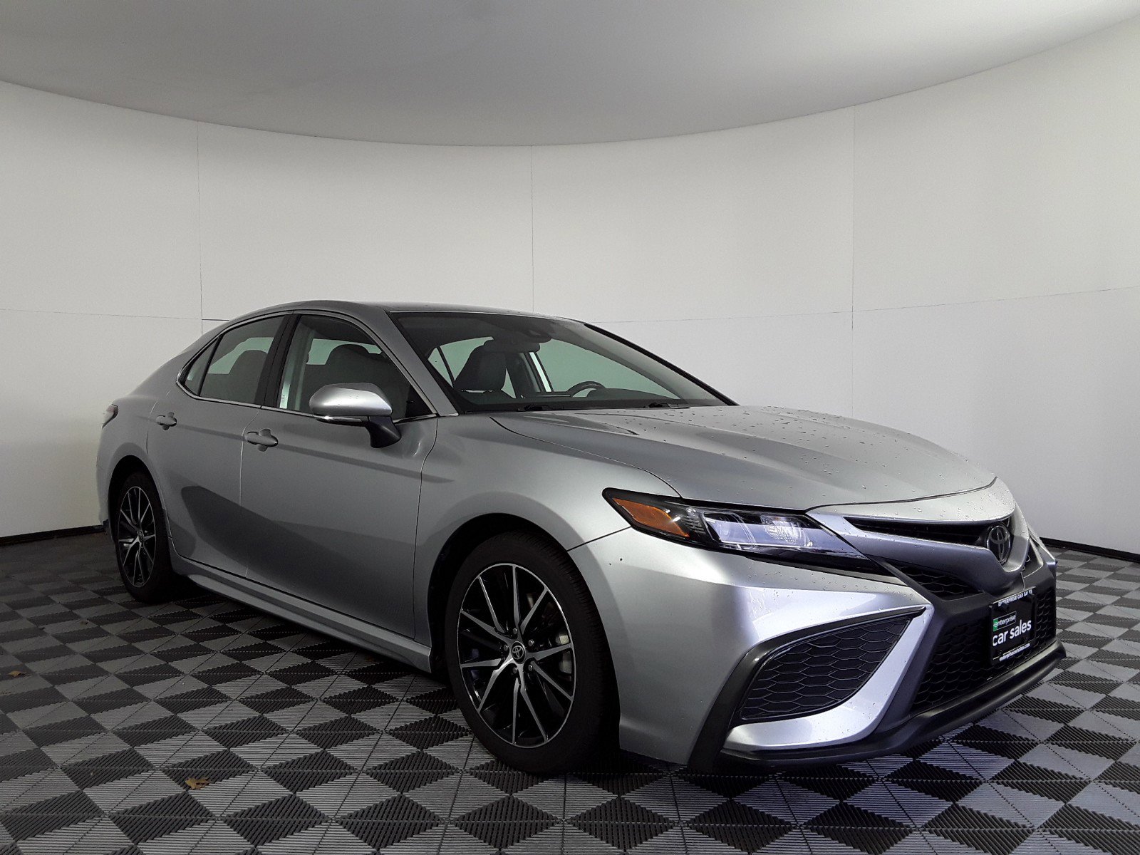 2022 Toyota Camry SE Auto