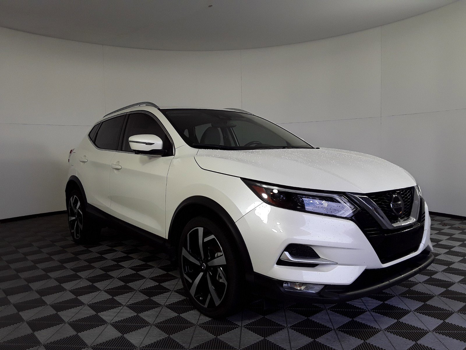 2022 Nissan Rogue Sport FWD SL