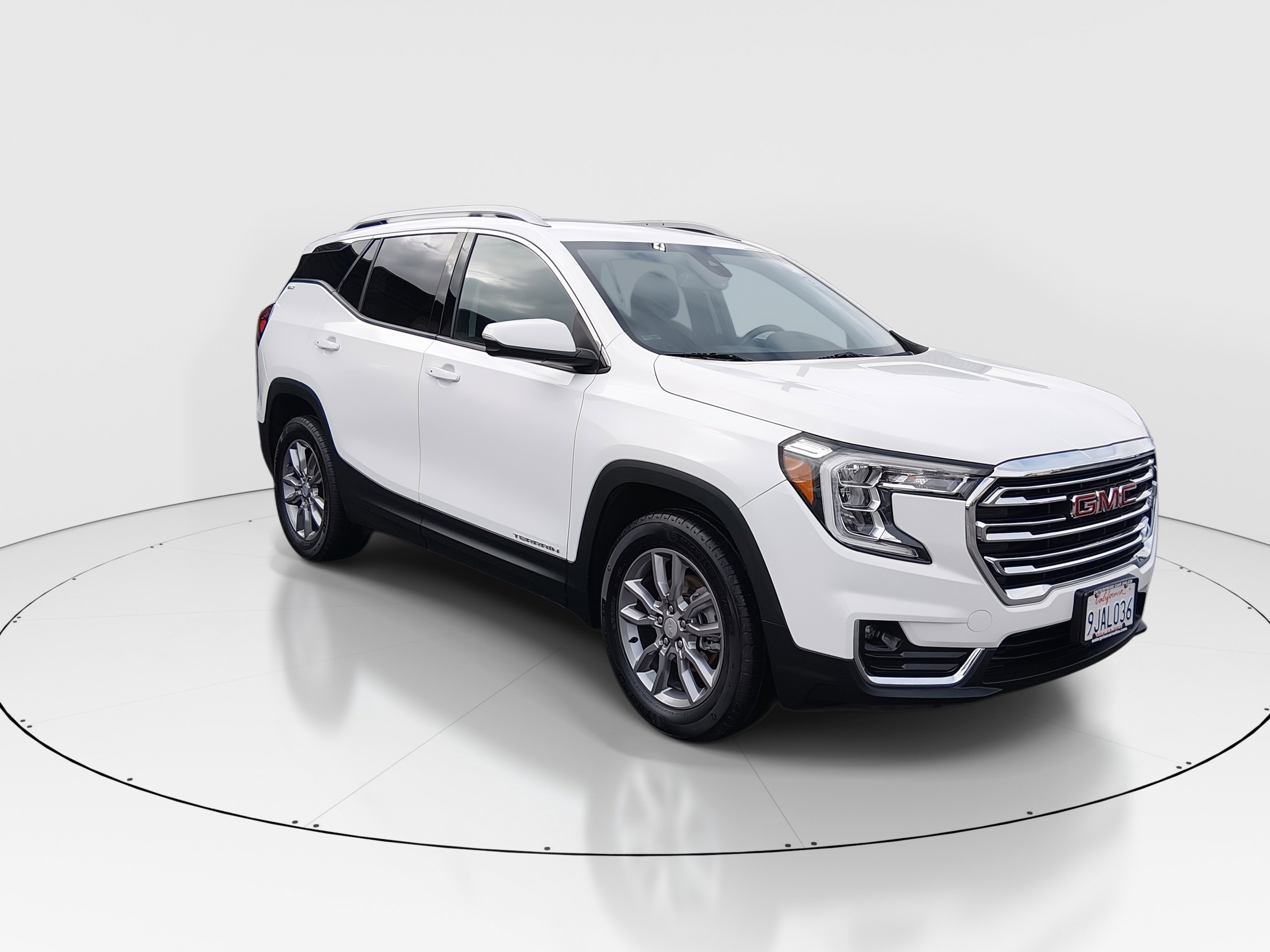 2024 GMC Terrain SLT's photo