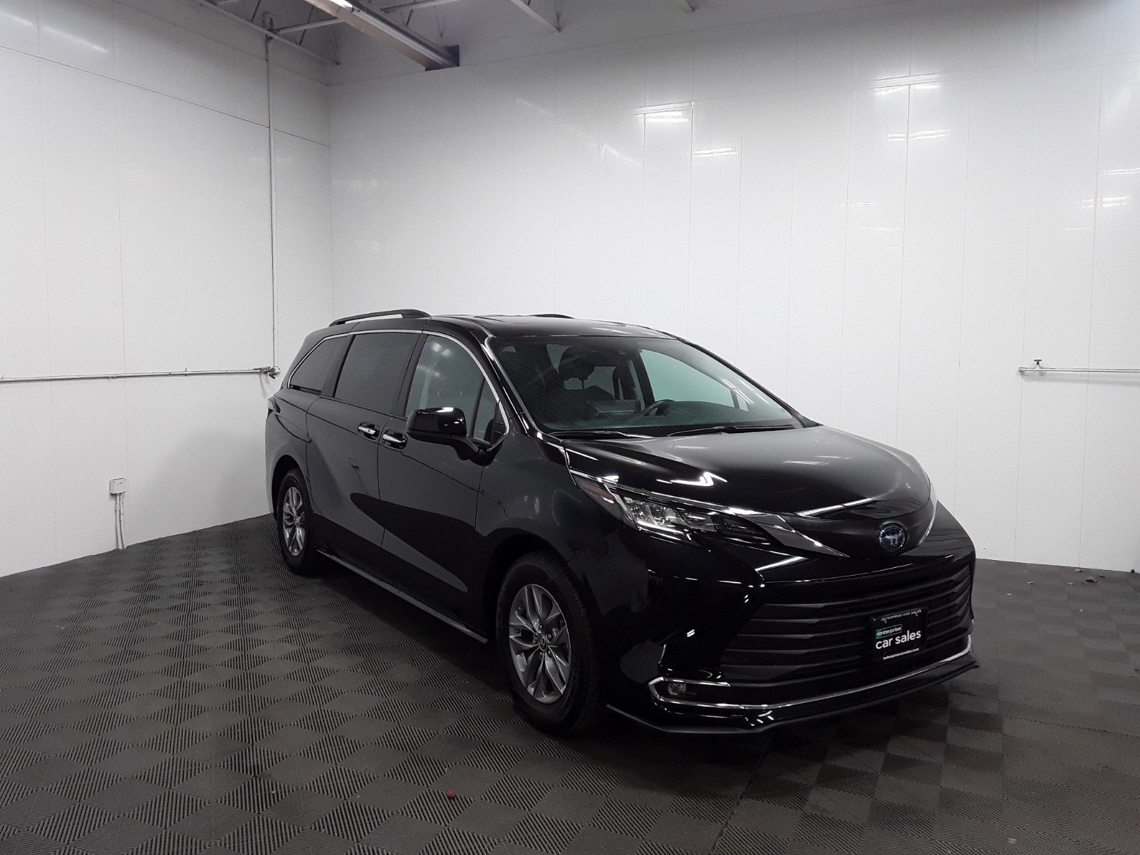 2023 Toyota Sienna XLE FWD 7-Passenger