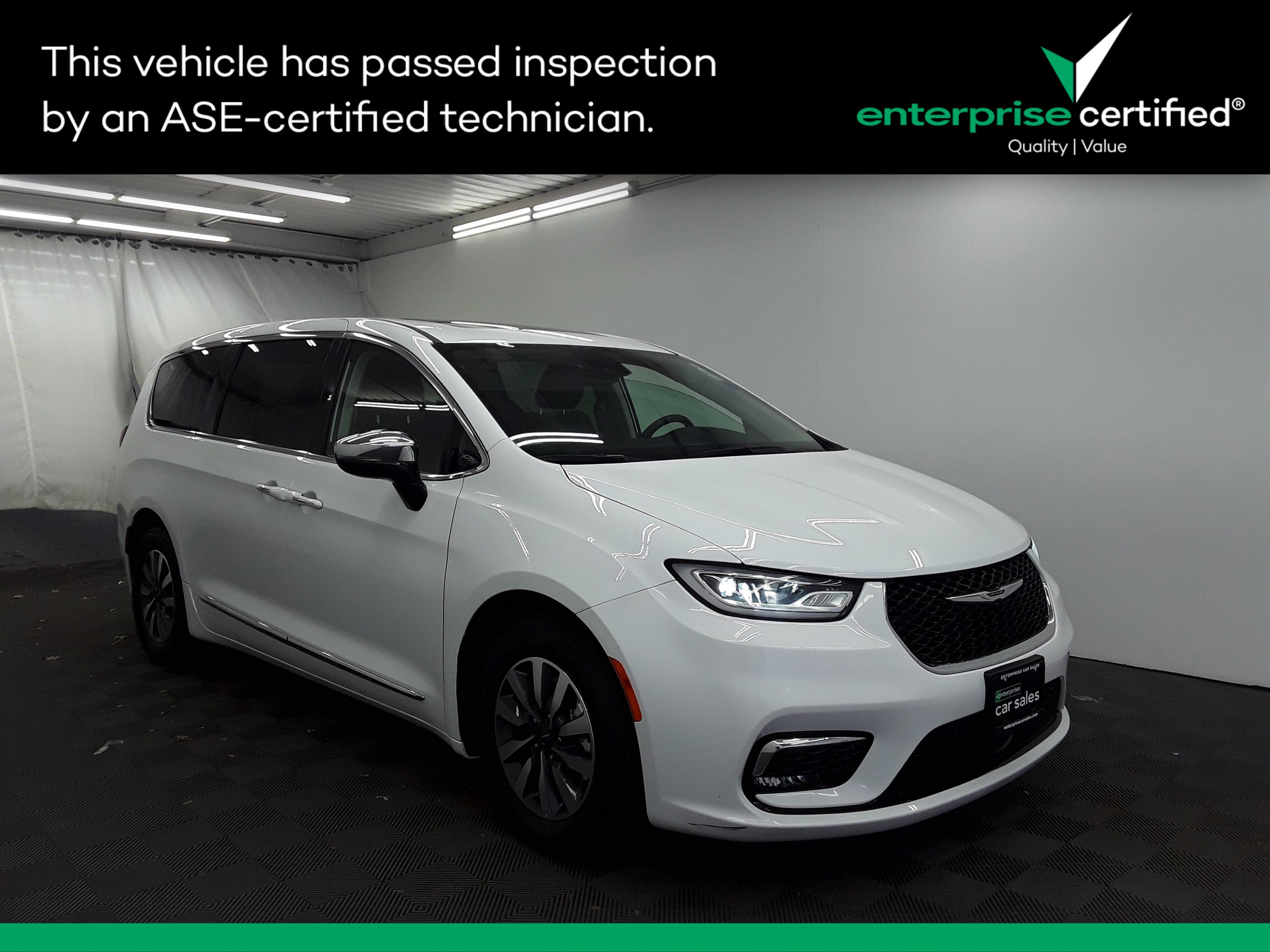 2023 Chrysler Pacifica Hybrid Limited FWD