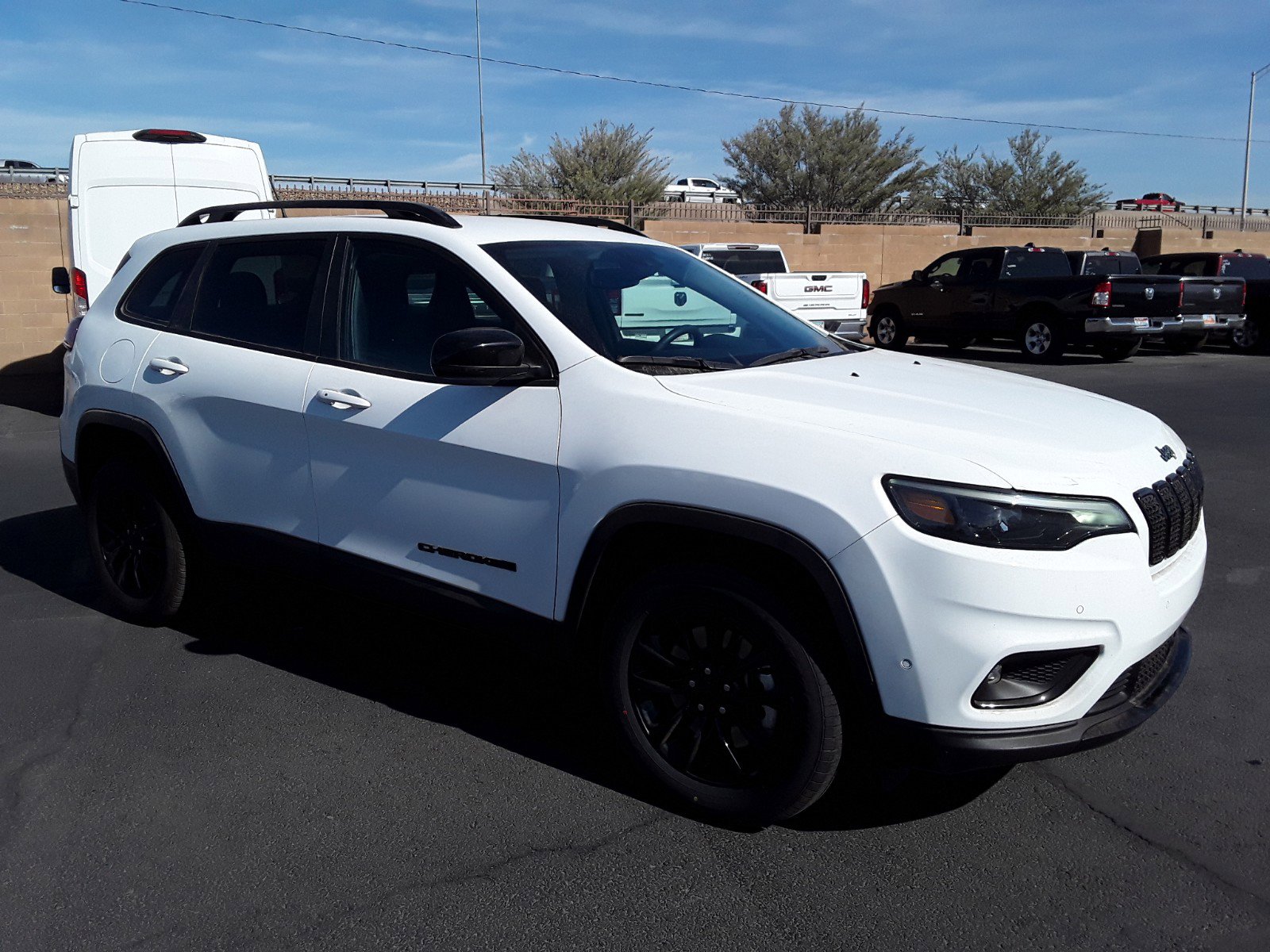 2023 Jeep Cherokee Altitude Lux 4x4