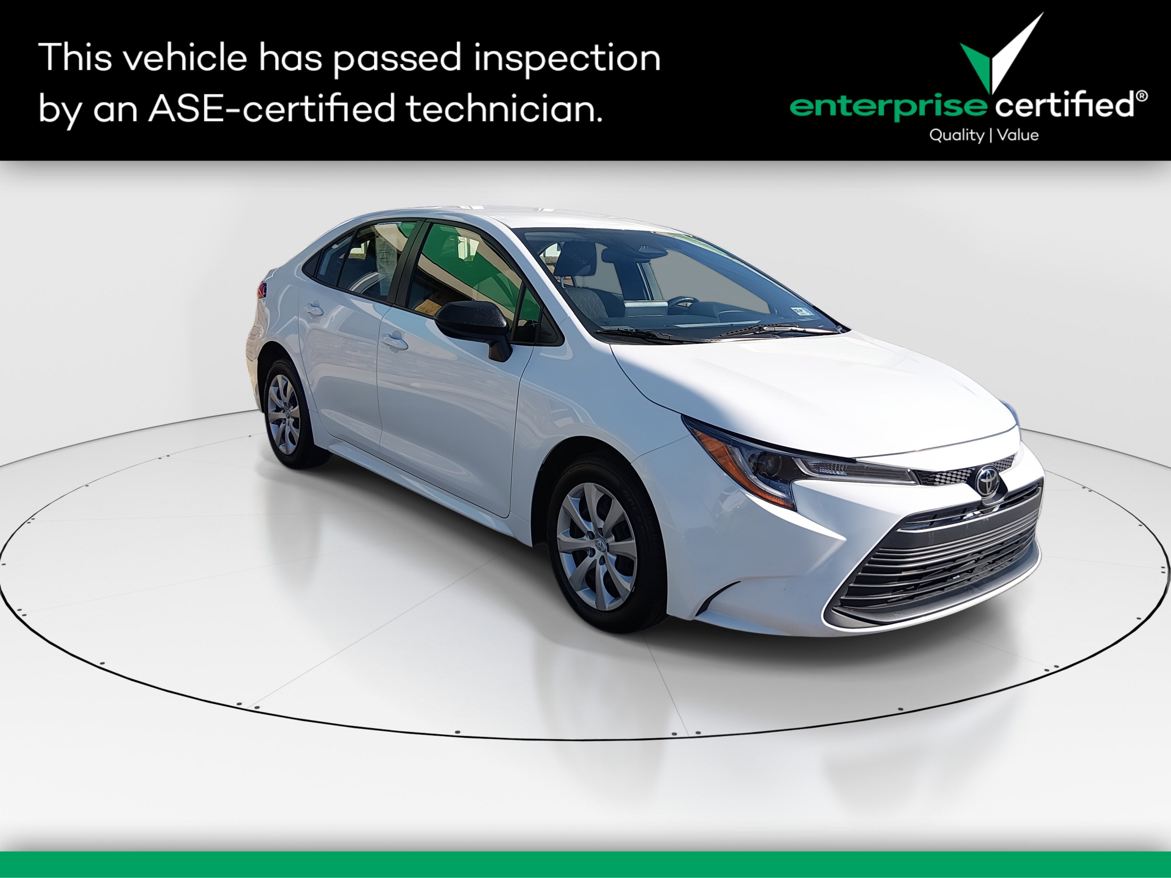 2023 Toyota Corolla LE's photo