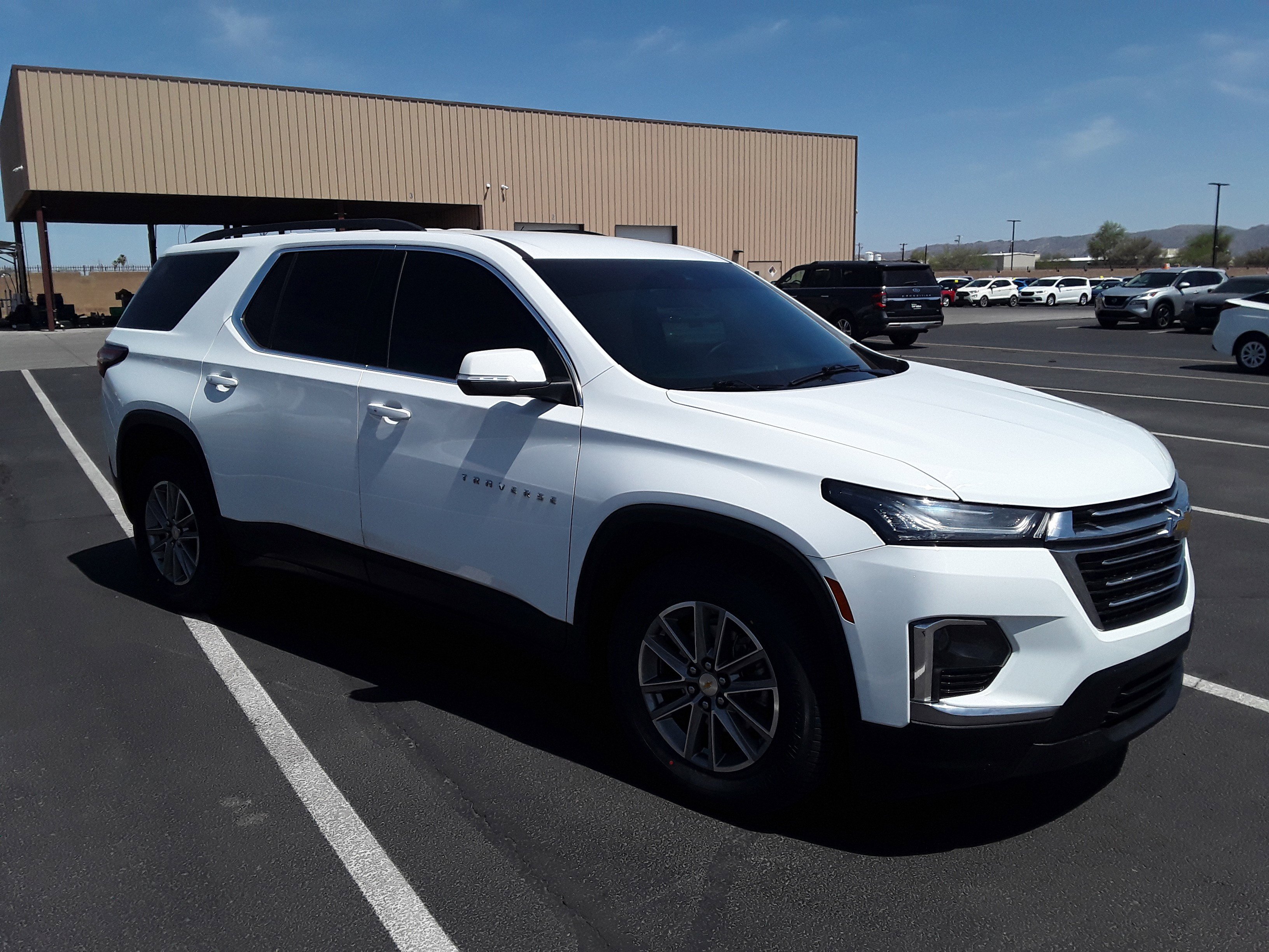 2023 Chevrolet Traverse AWD 4dr LT Leather