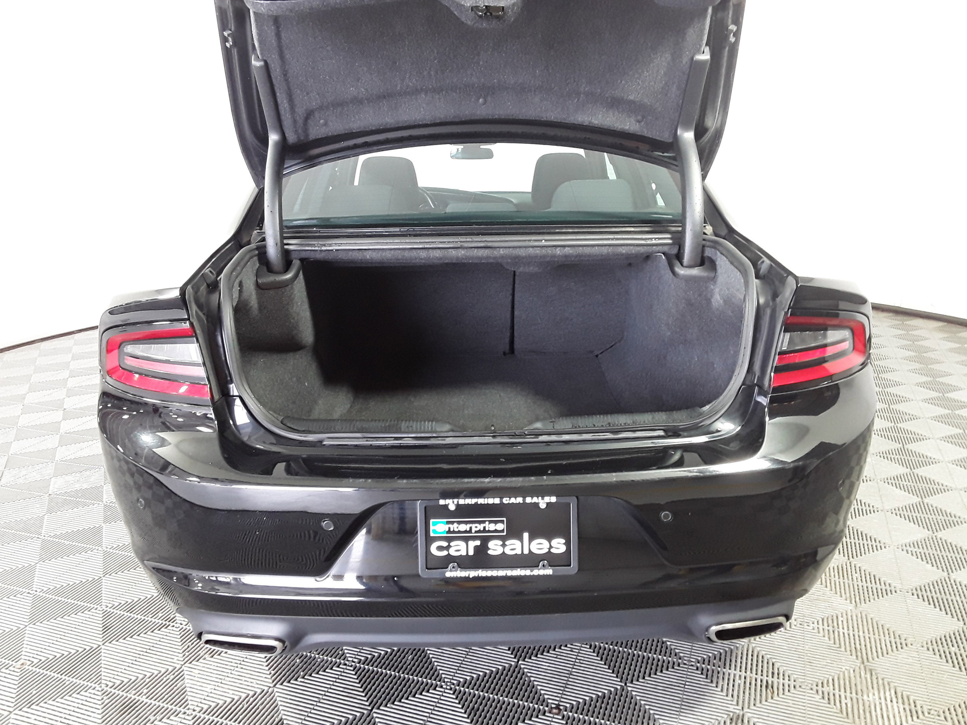Image 8 of Used 2022 Dodge Charger SXT RWD