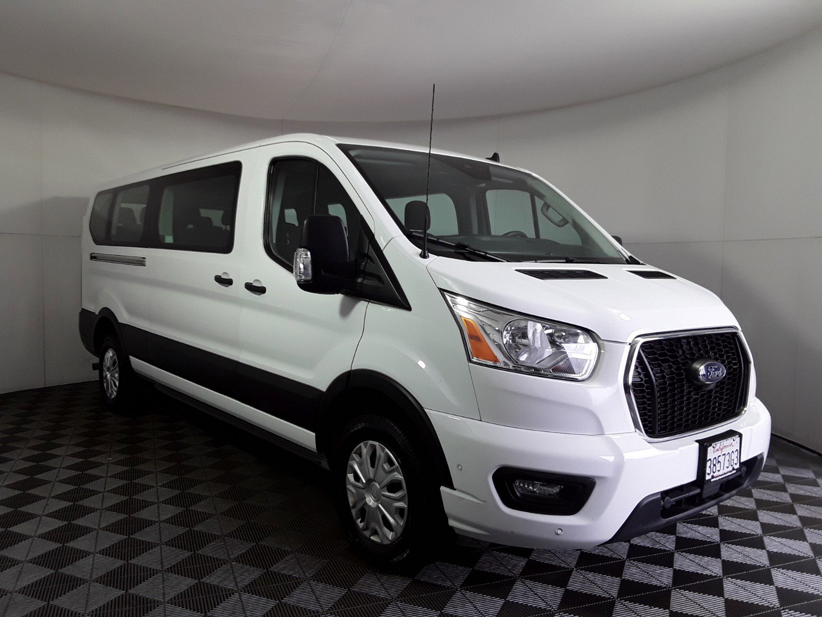 2021 Ford Transit Passenger Wagon T-350 148