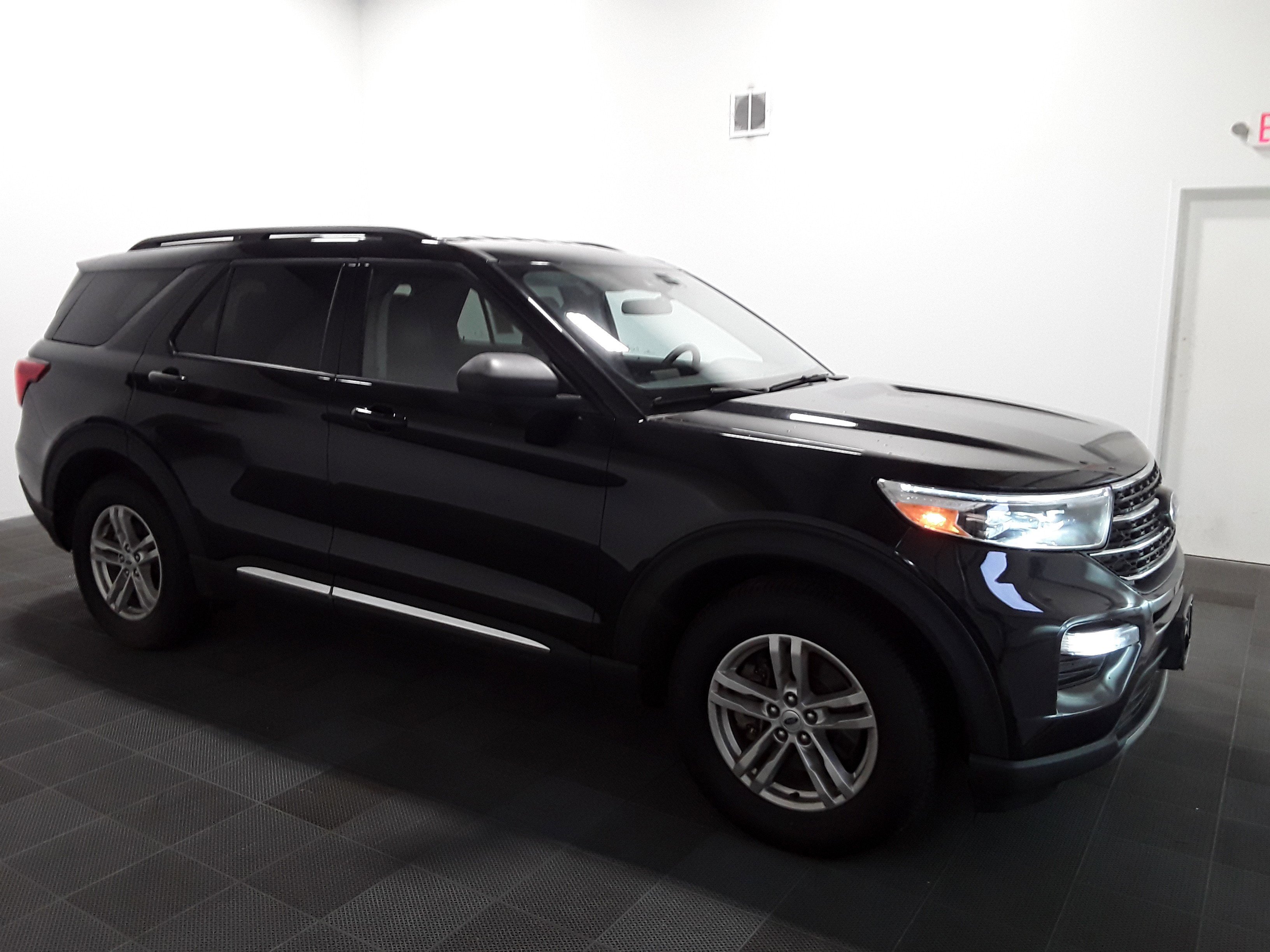 2023 Ford Explorer XLT 4WD