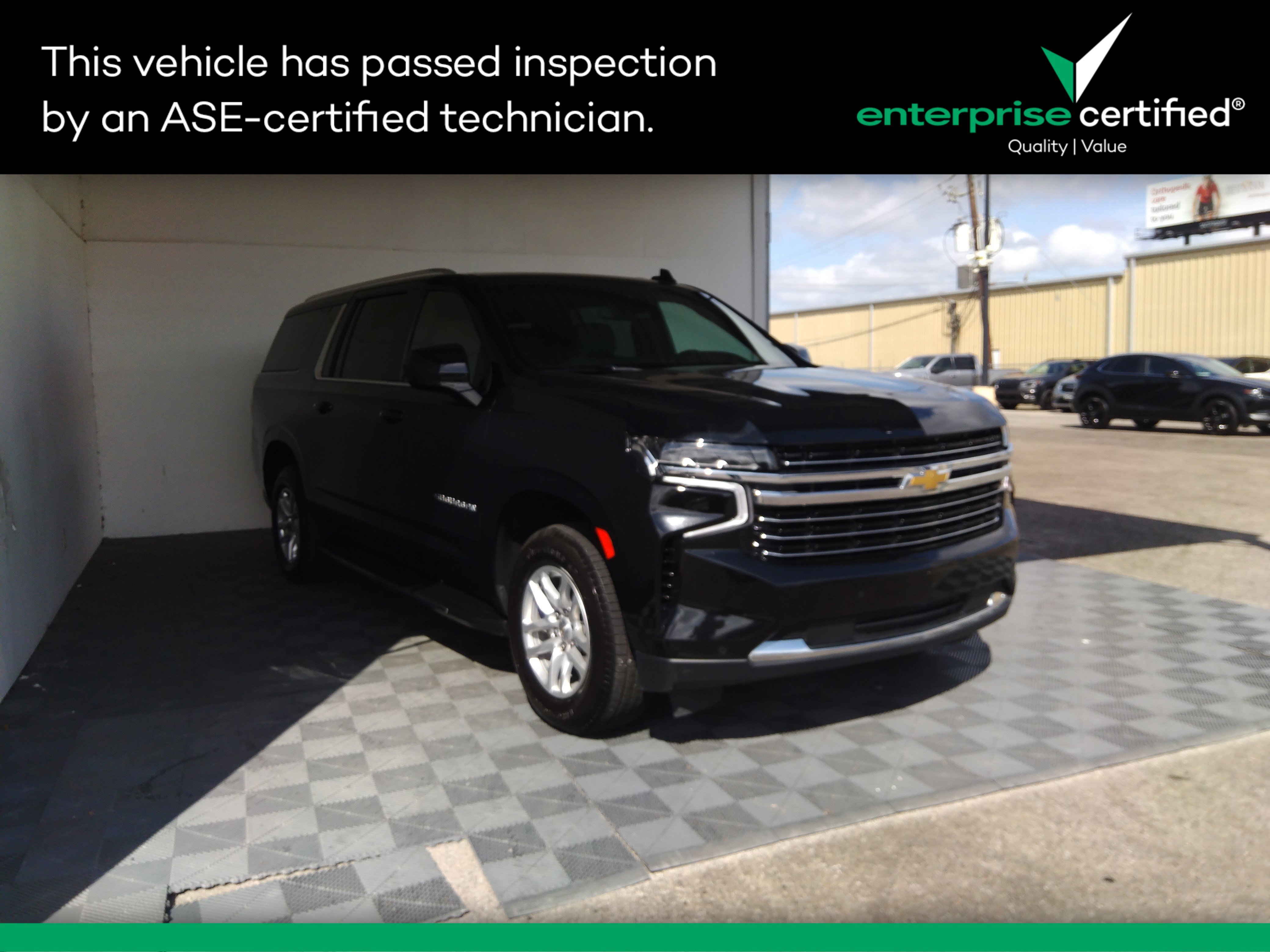 2023 Chevrolet Suburban 2WD 4dr LT