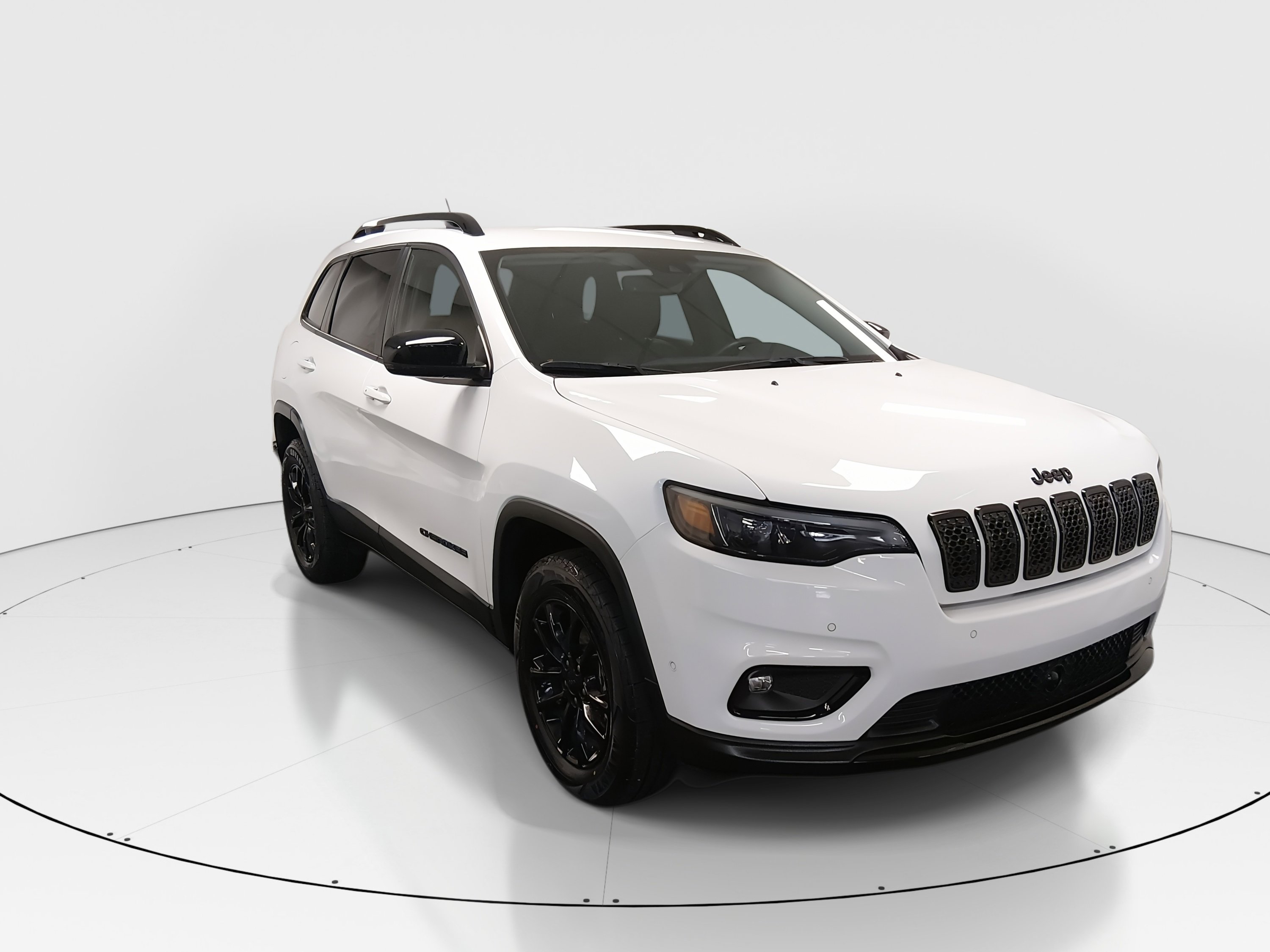 2023 Jeep Cherokee Altitude Lux's photo