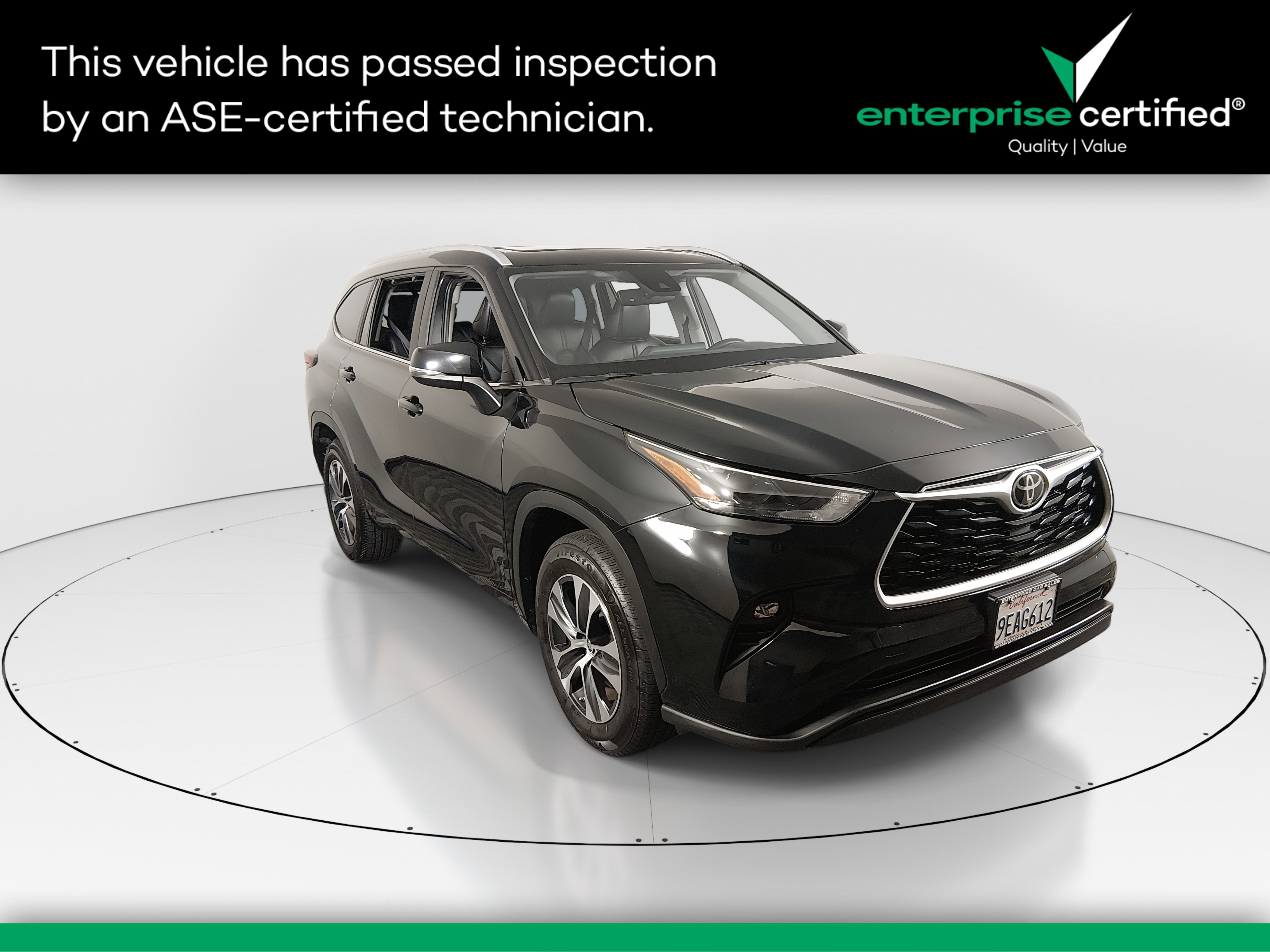 2023 Toyota Highlander XLE's photo