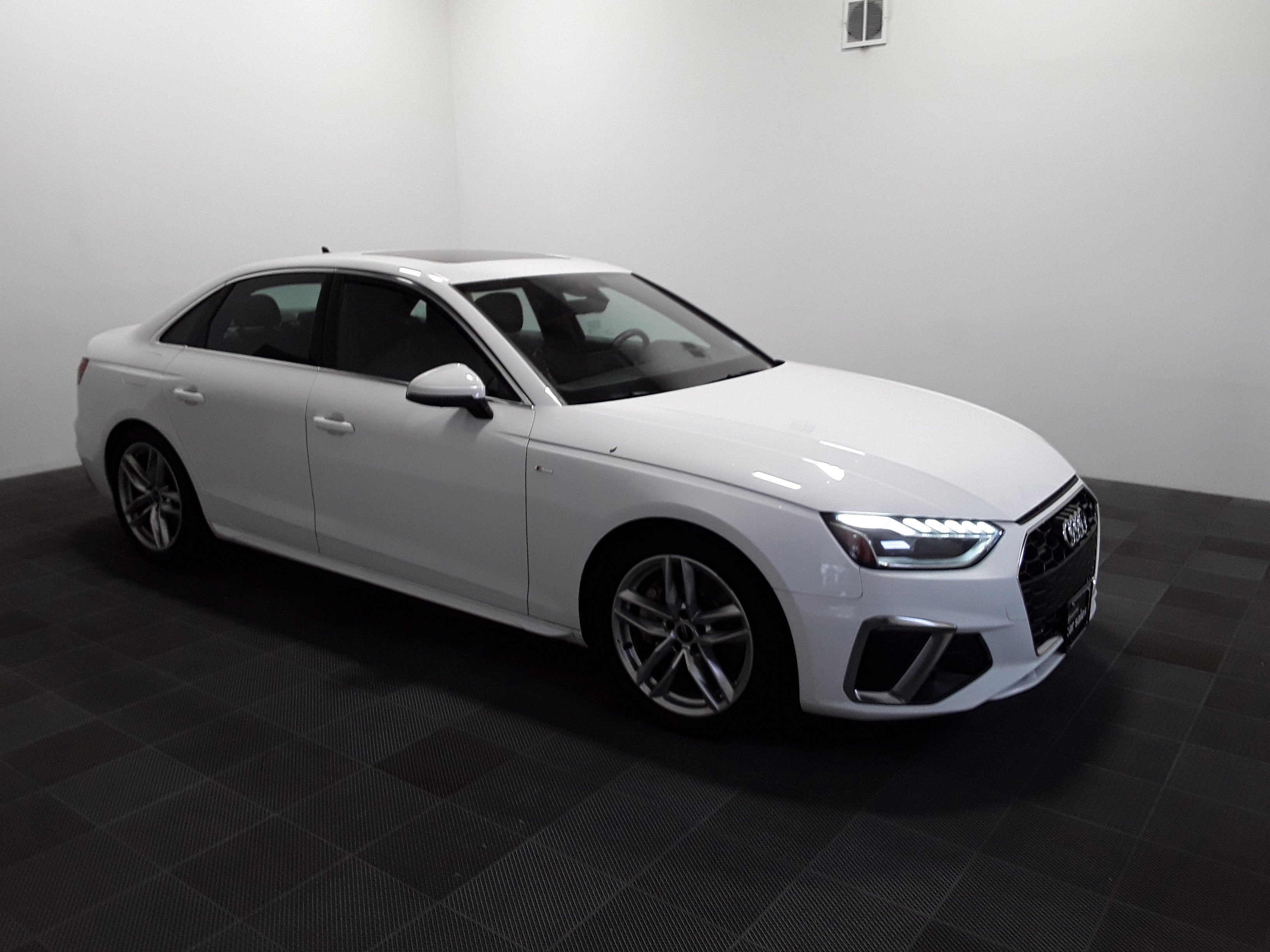 2023 Audi A4 Sedan S line Premium Plus 45 TFSI quattro
