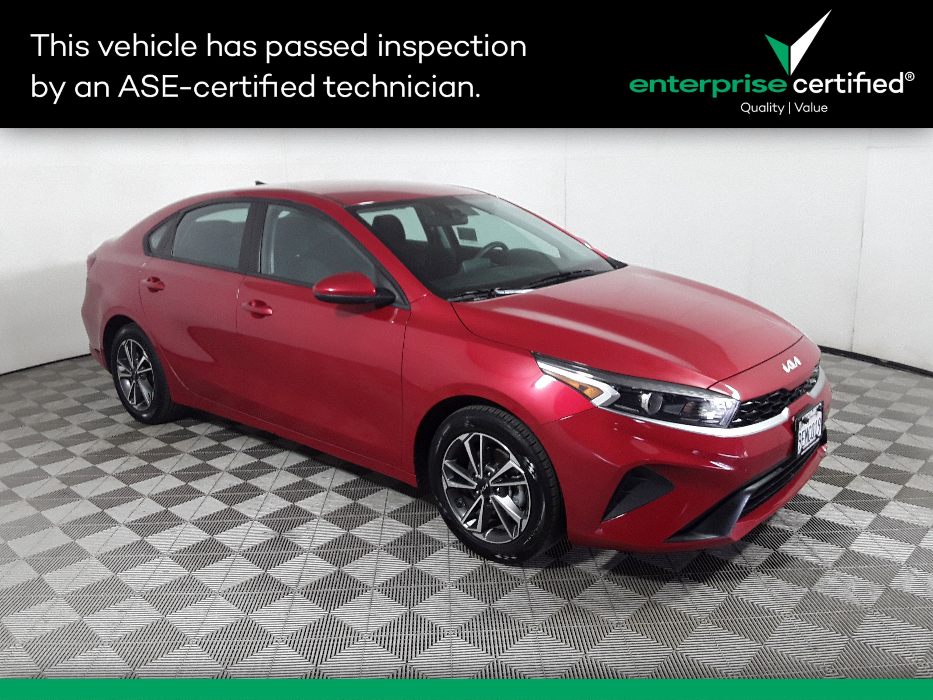 Used 2023 Kia Forte LXS IVT