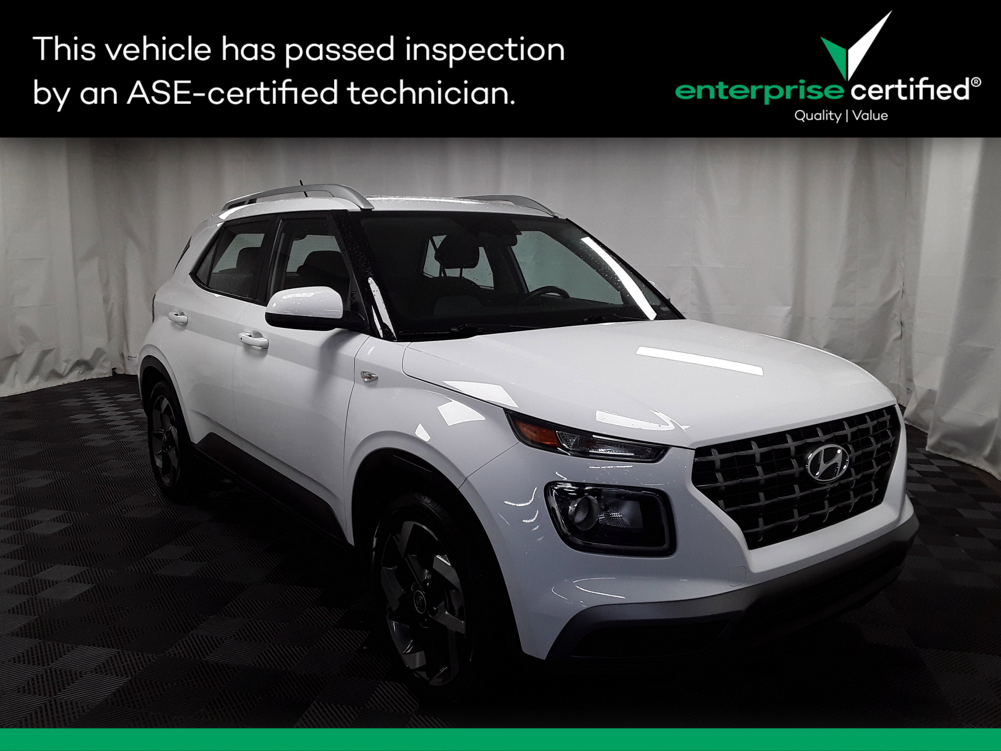 Used 2024 Hyundai Venue SEL IVT