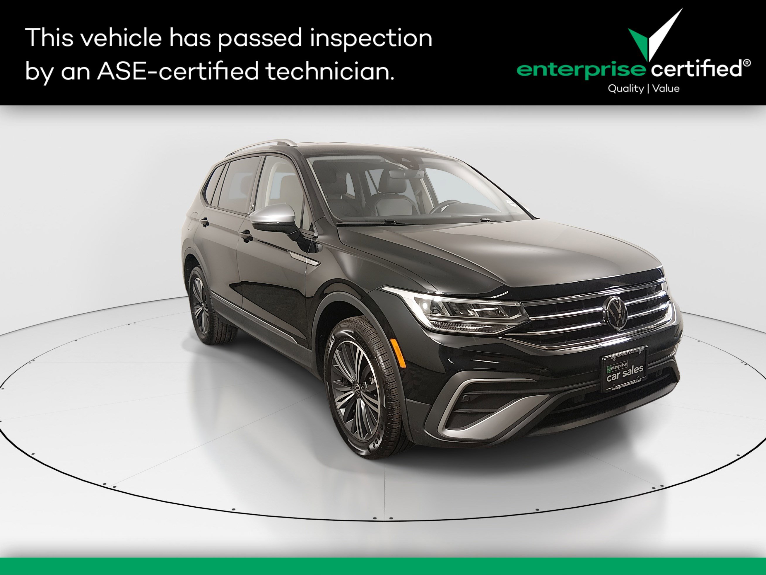 2024 Volkswagen Tiguan Wolfsburg Edition's photo